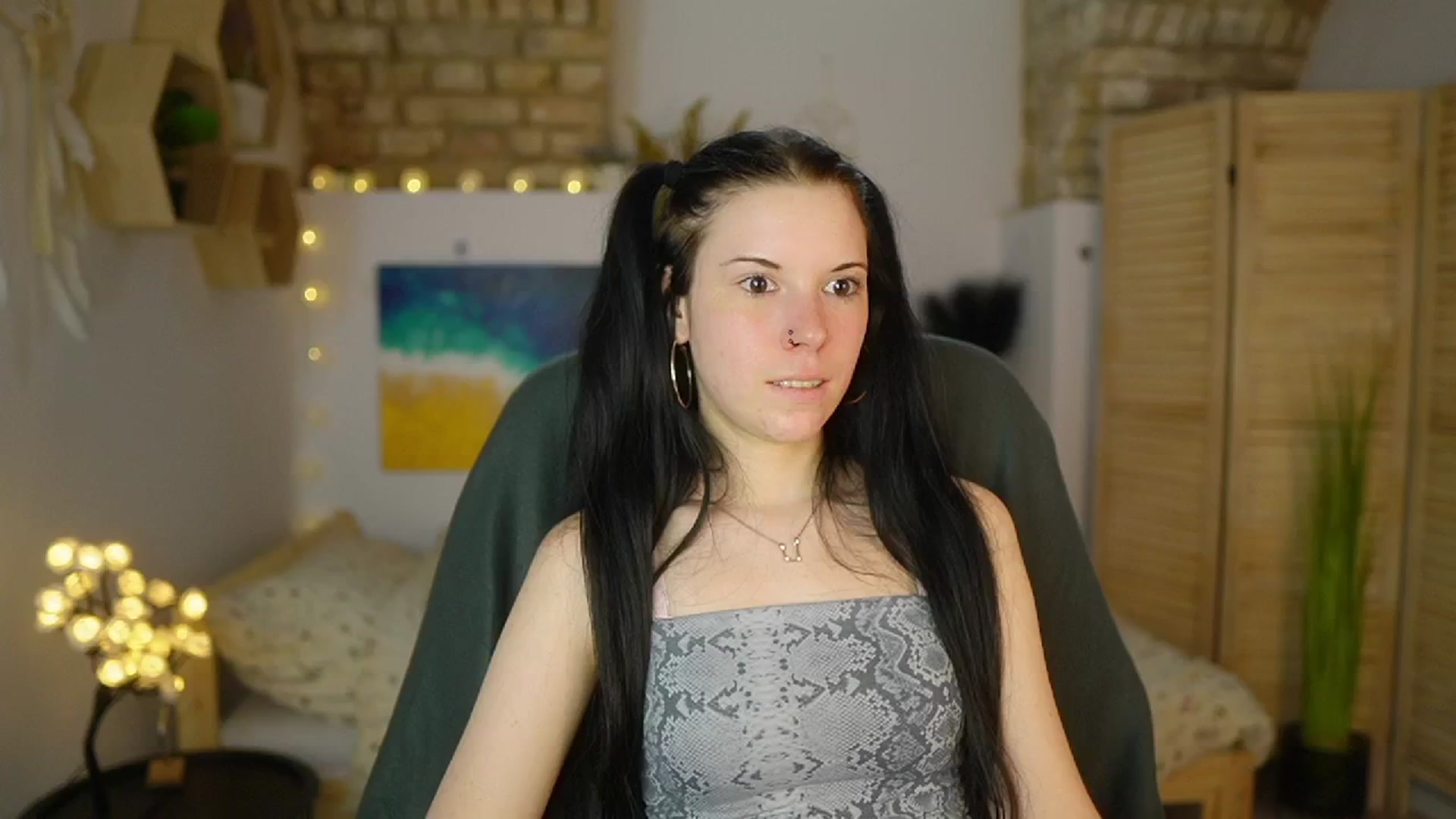Gallery image thumbnail from April_Ollsen's myfreecams stream on, 04/23/2025, 09:44 image 15 of 20