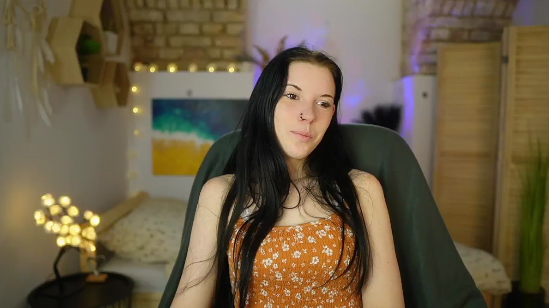 Gallery image thumbnail from April_Ollsen's myfreecams stream on, 04/28/2025, 09:20 image 1 of 20