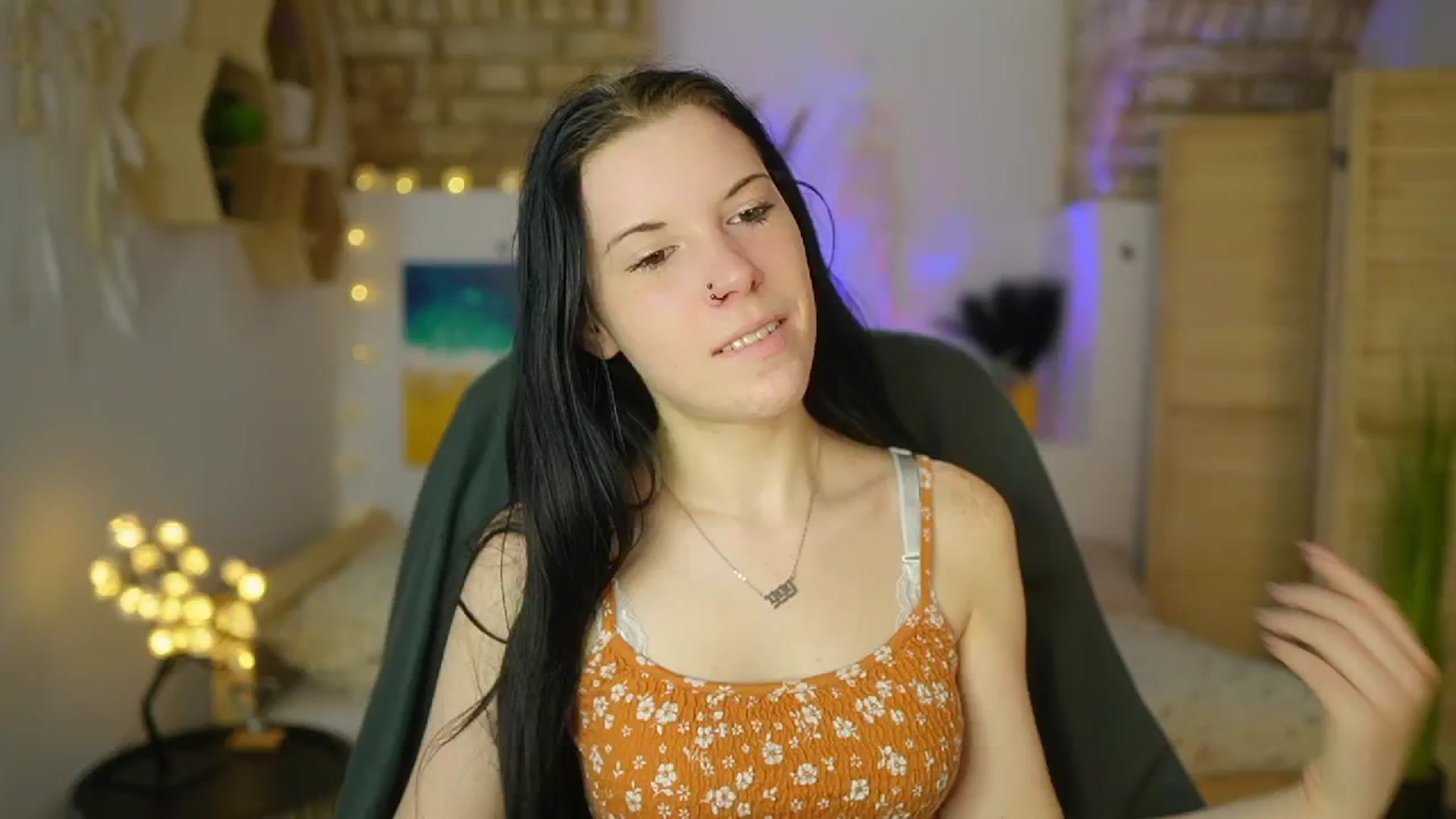 Gallery image thumbnail from April_Ollsen's myfreecams stream on, 04/28/2025, 09:20 image 7 of 20