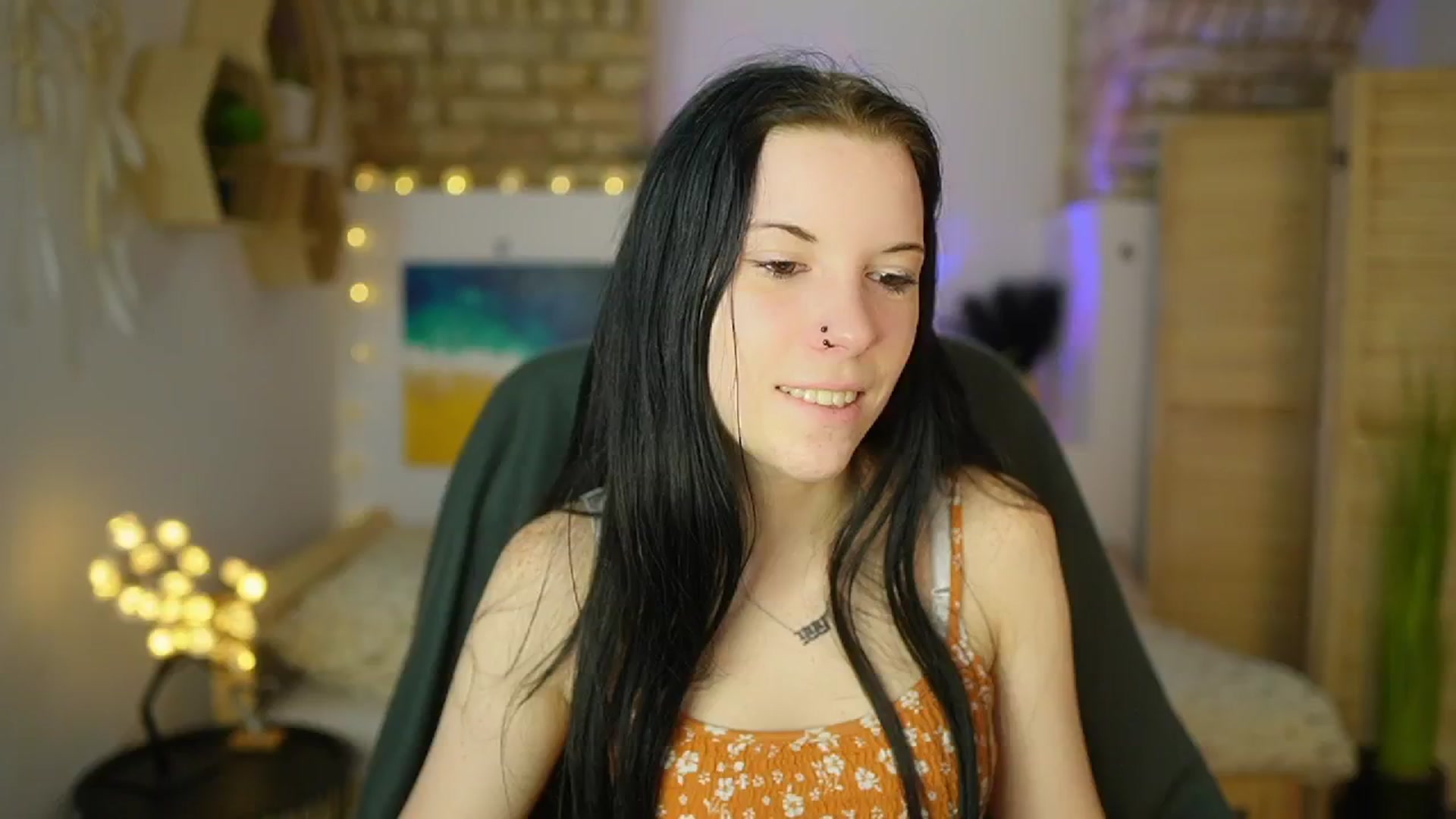 Gallery image thumbnail from April_Ollsen's myfreecams stream on, 04/28/2025, 09:20 image 9 of 20