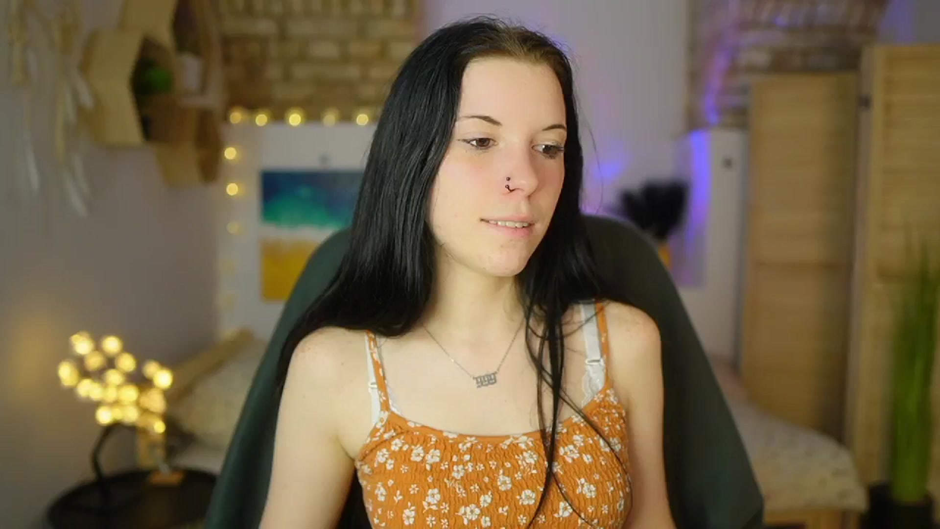 Gallery image thumbnail from April_Ollsen's myfreecams stream on, 04/28/2025, 10:43 image 5 of 20