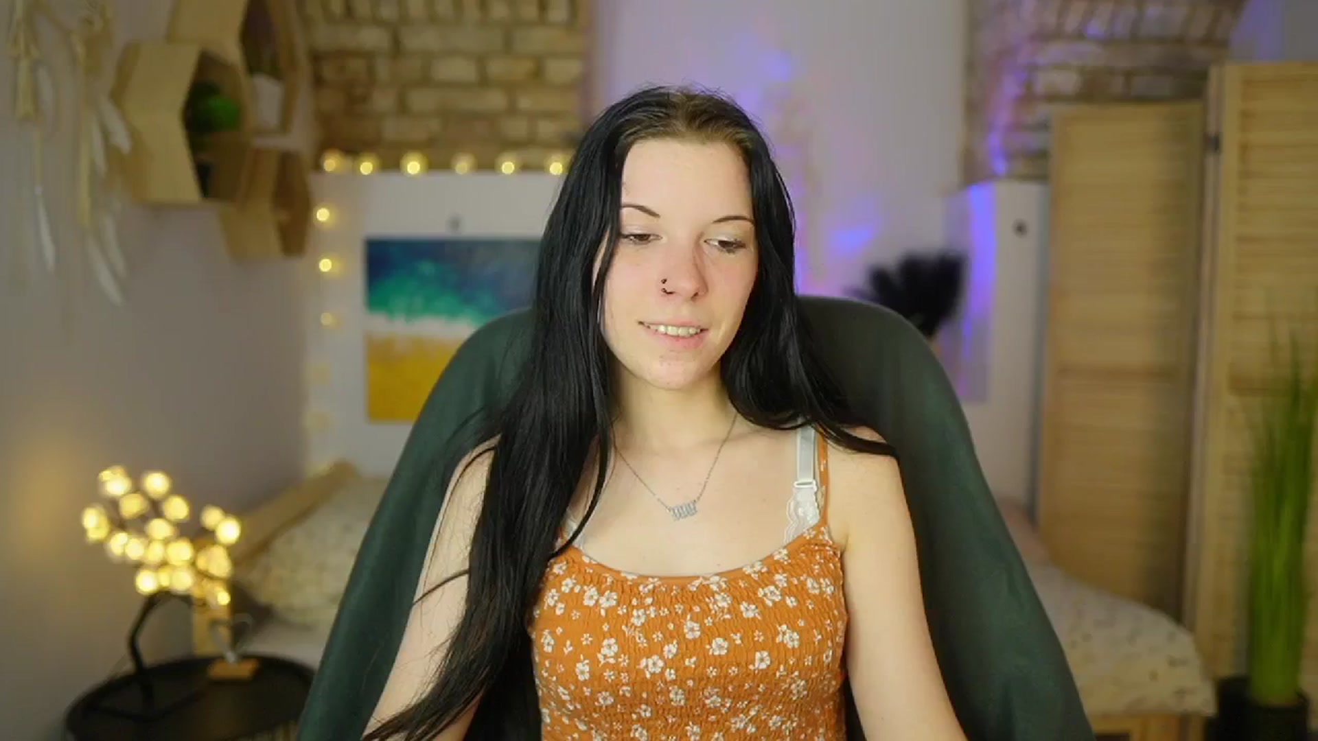 Gallery image thumbnail from April_Ollsen's myfreecams stream on, 04/28/2025, 10:43 image 11 of 20