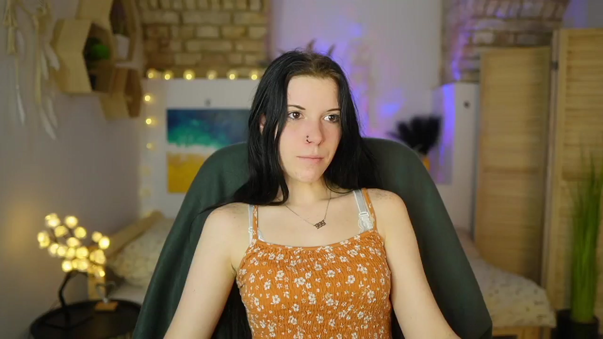 Gallery image thumbnail from April_Ollsen's myfreecams stream on, 04/28/2025, 10:43 image 1 of 20