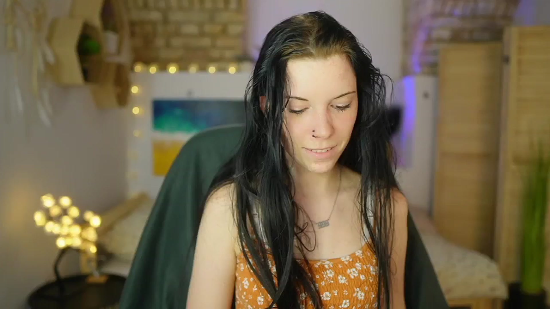 Gallery image thumbnail from April_Ollsen's myfreecams stream on, 04/28/2025, 12:16 image 15 of 20