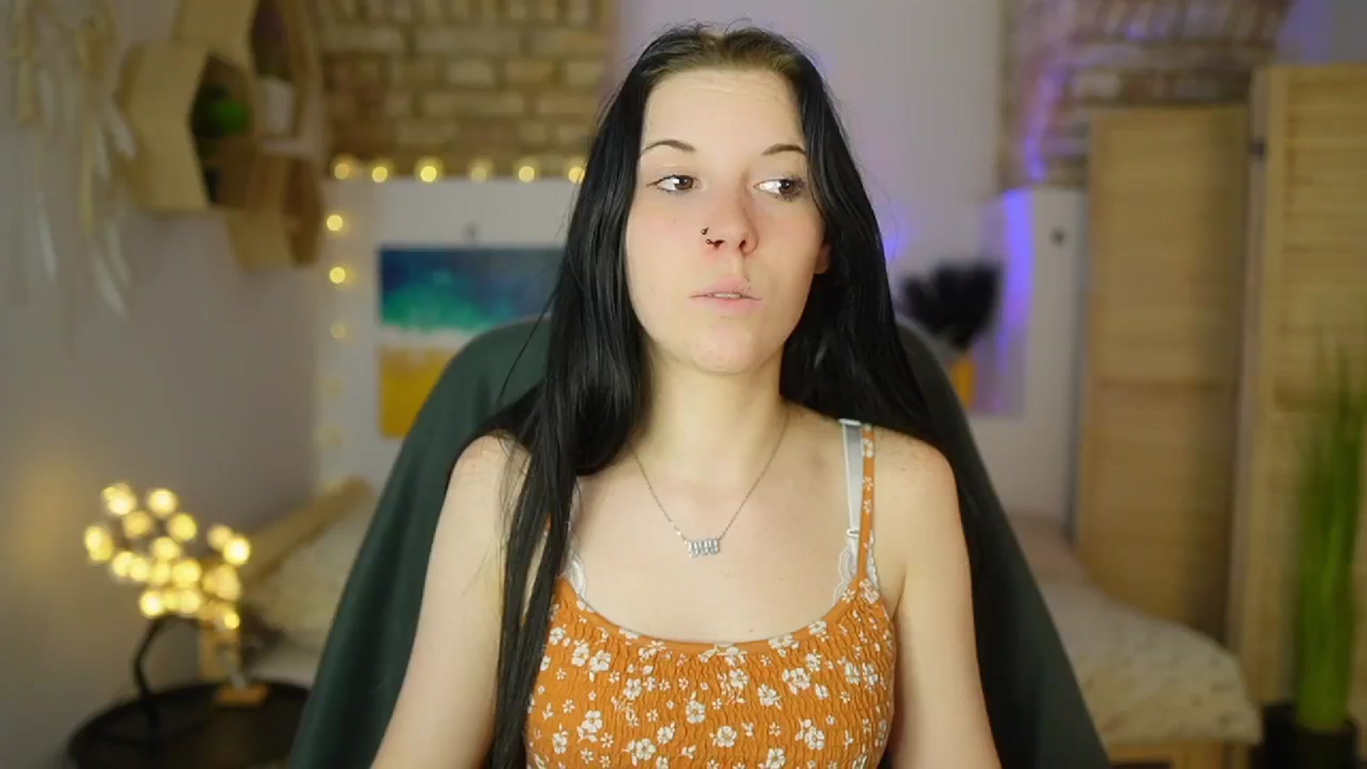 Gallery image thumbnail from April_Ollsen's myfreecams stream on, 04/28/2025, 12:16 image 14 of 20