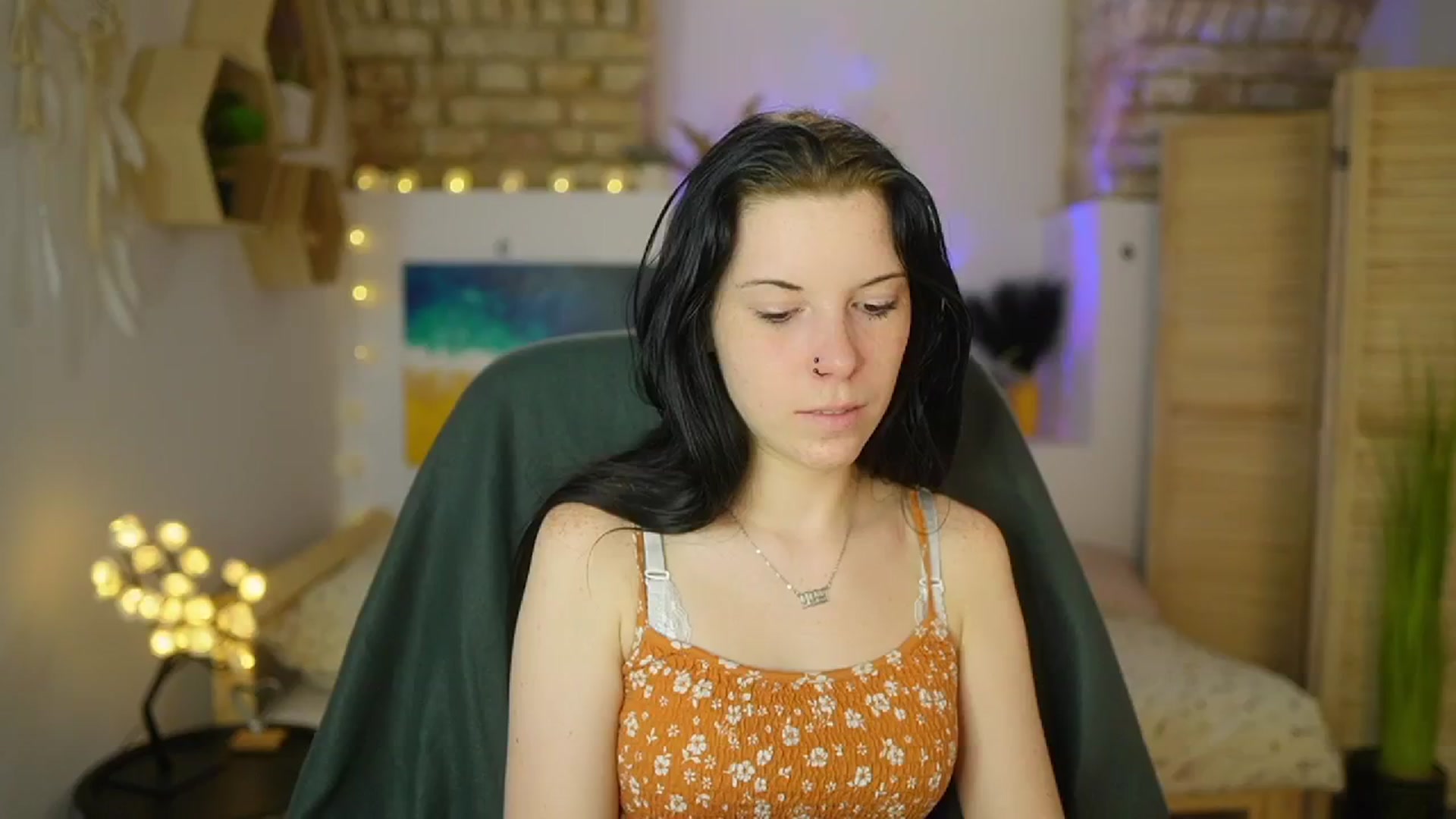 Gallery image thumbnail from April_Ollsen's myfreecams stream on, 04/28/2025, 12:58 image 2 of 20