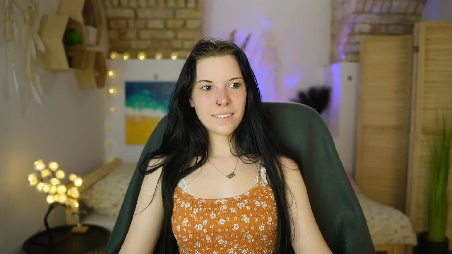 Gallery image thumbnail from April_Ollsen's myfreecams stream on, 04/28/2025, 12:58 image 12 of 20