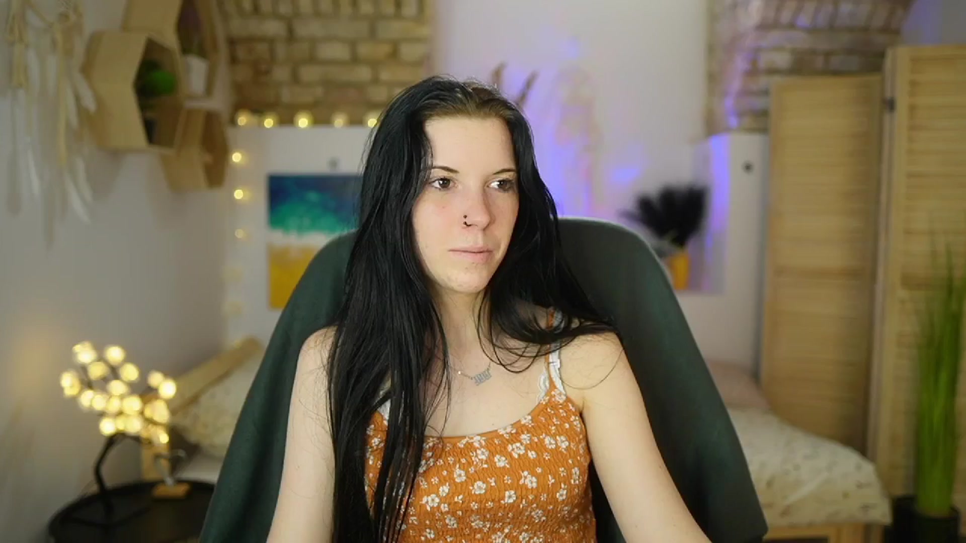 Gallery image thumbnail from April_Ollsen's myfreecams stream on, 04/28/2025, 12:58 image 19 of 20