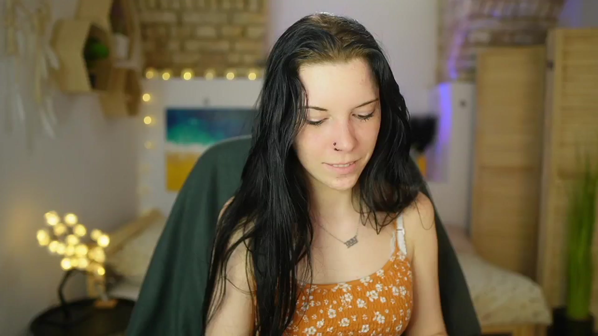 Gallery image thumbnail from April_Ollsen's myfreecams stream on, 04/28/2025, 12:58 image 15 of 20