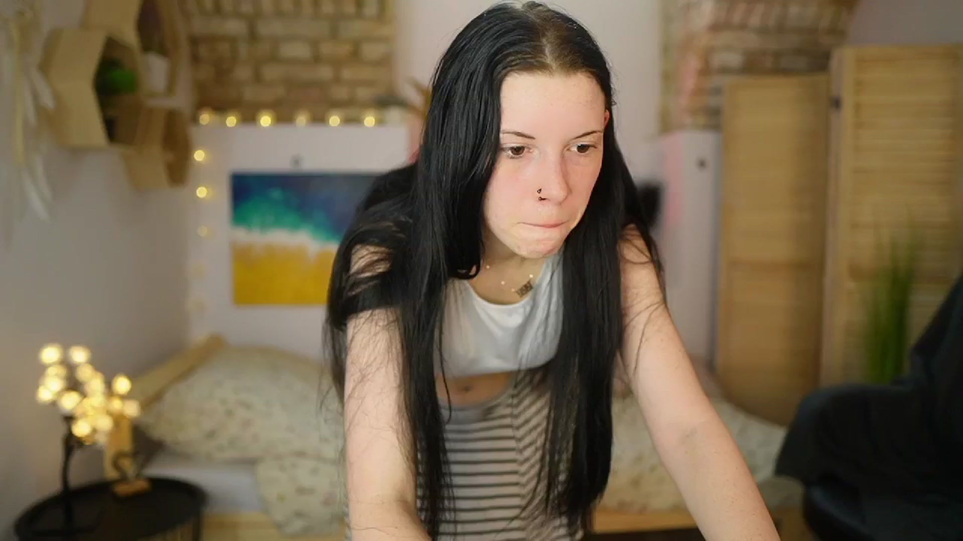 Gallery image thumbnail from April_Ollsen's myfreecams stream on, 04/29/2025, 08:32 image 4 of 20