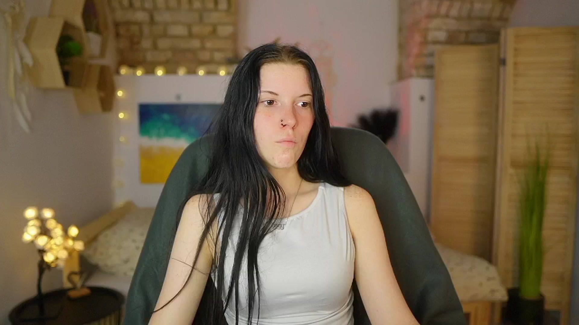 Gallery image thumbnail from April_Ollsen's myfreecams stream on, 04/29/2025, 09:27 image 18 of 20