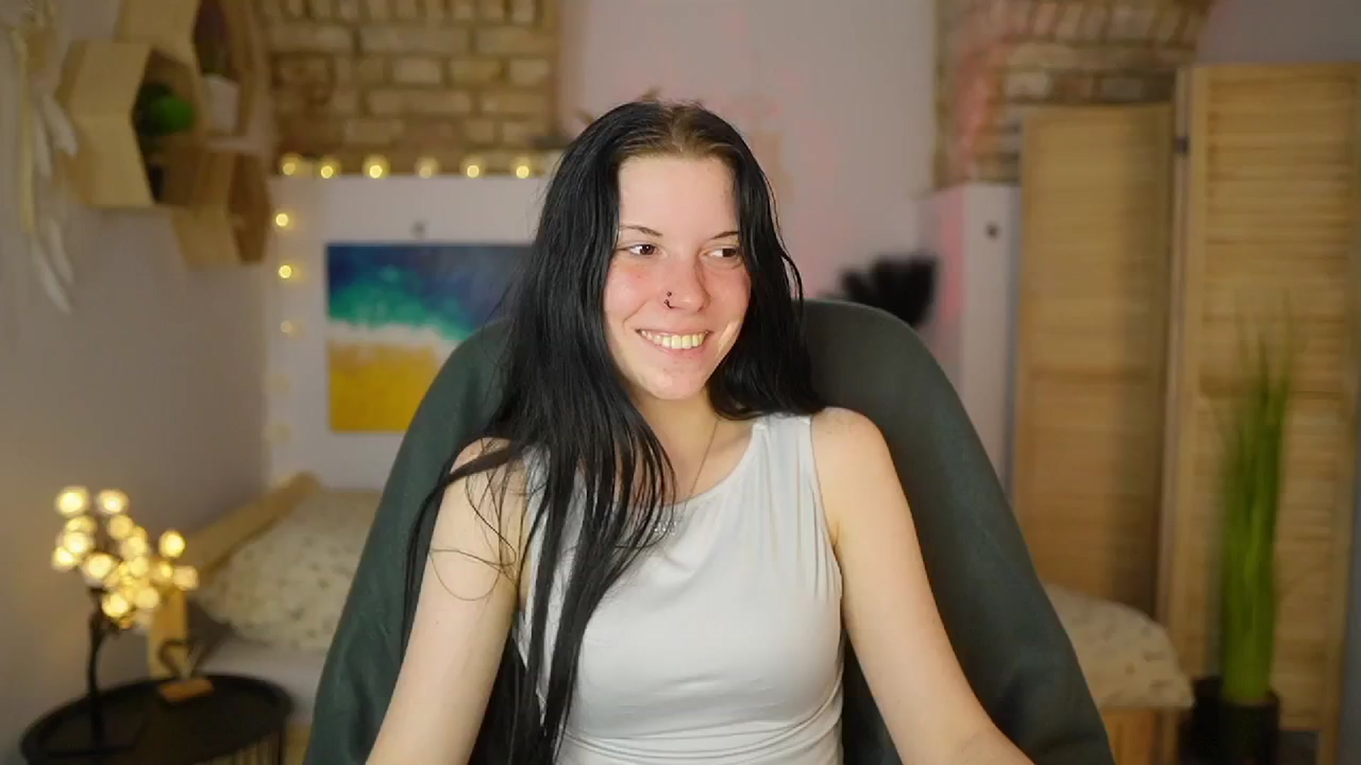 Gallery image thumbnail from April_Ollsen's myfreecams stream on, 04/29/2025, 09:27 image 16 of 20