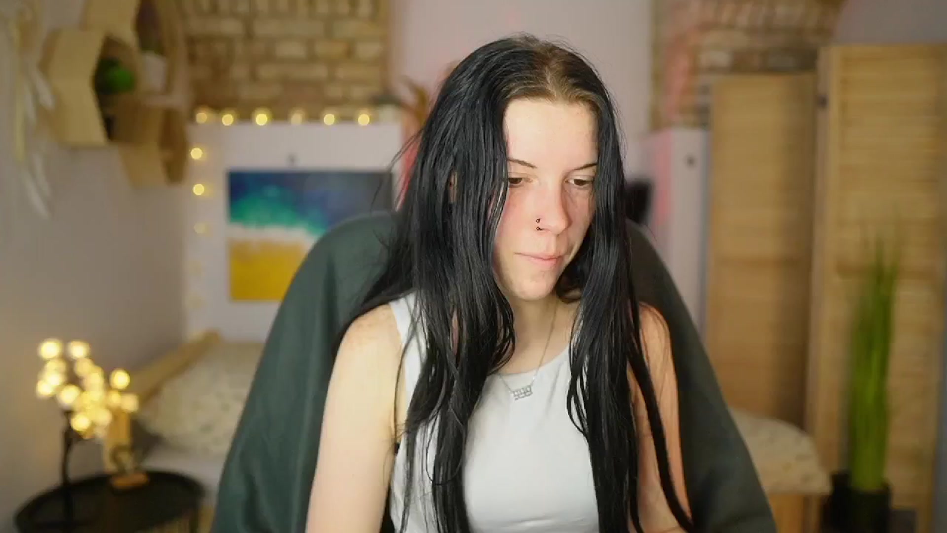 Gallery image thumbnail from April_Ollsen's myfreecams stream on, 04/29/2025, 09:27 image 13 of 20