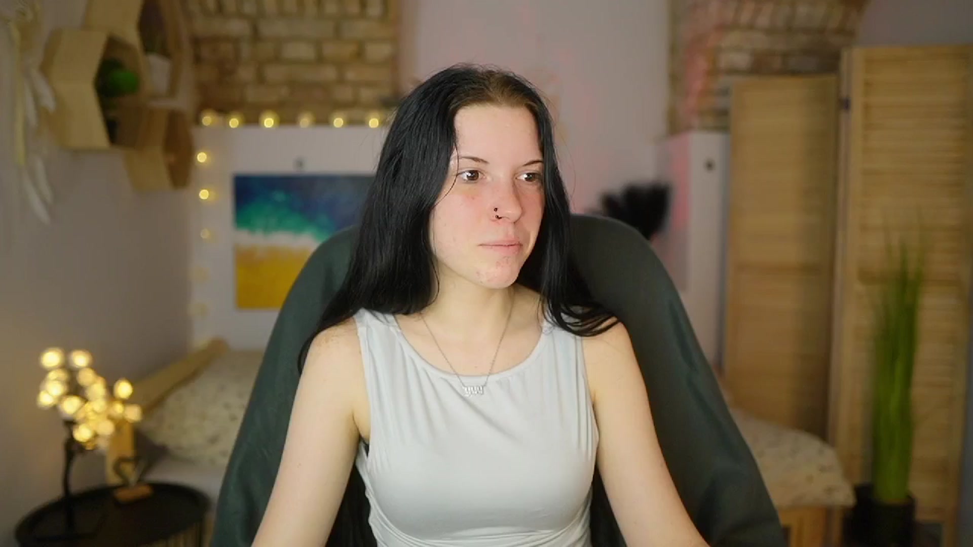 Gallery image thumbnail from April_Ollsen's myfreecams stream on, 04/29/2025, 10:20 image 5 of 20