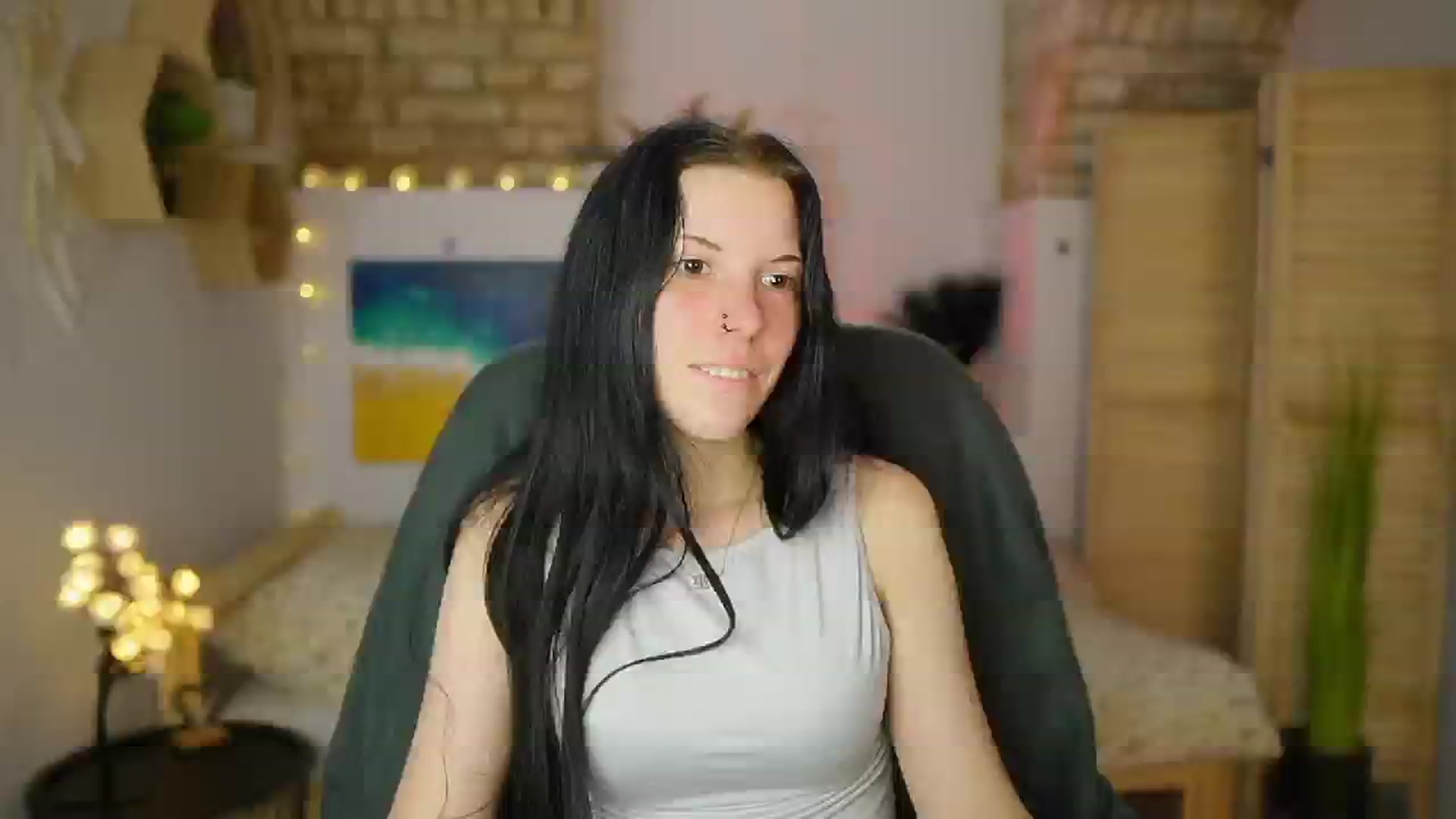 Gallery image thumbnail from April_Ollsen's myfreecams stream on, 04/29/2025, 12:20 image 14 of 20