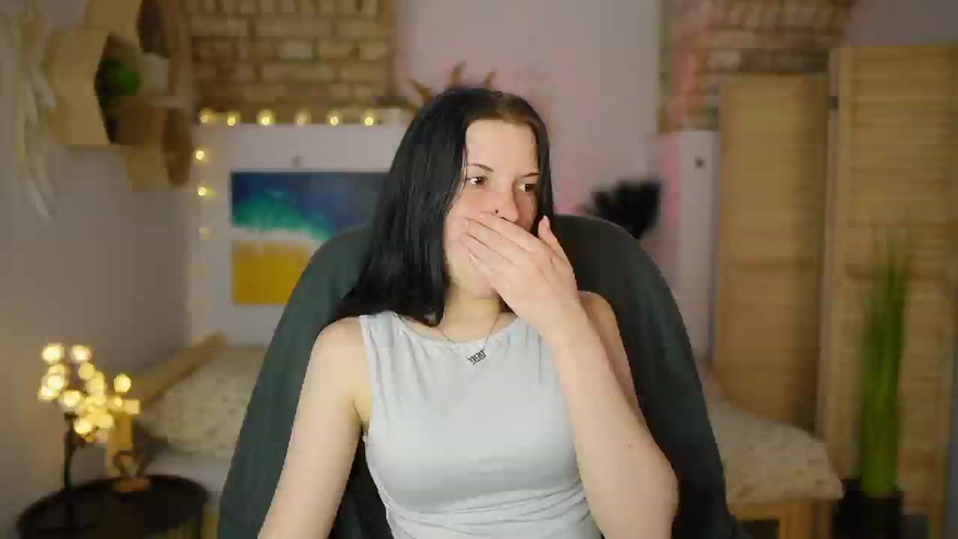 Gallery image thumbnail from April_Ollsen's myfreecams stream on, 04/29/2025, 12:20 image 12 of 20