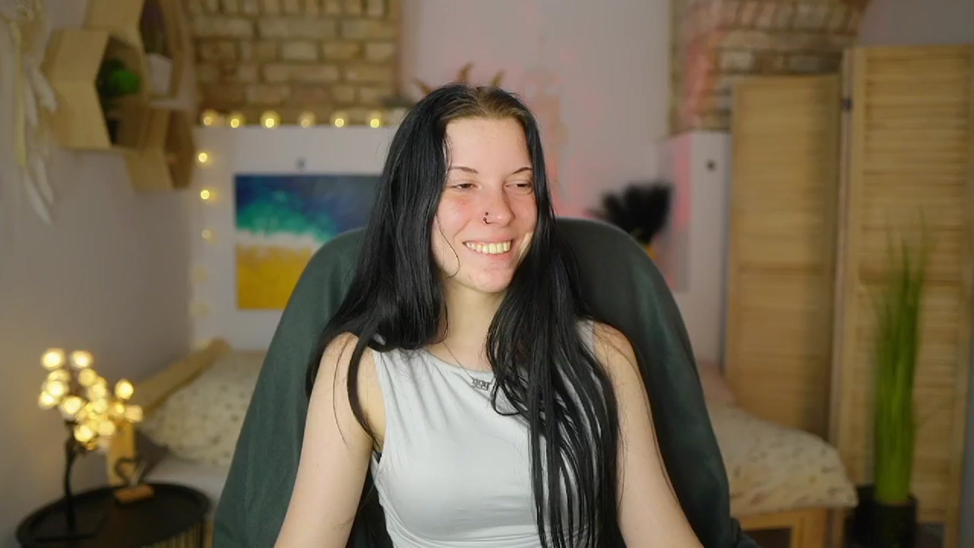 Gallery image thumbnail from April_Ollsen's myfreecams stream on, 04/29/2025, 12:20 image 20 of 20