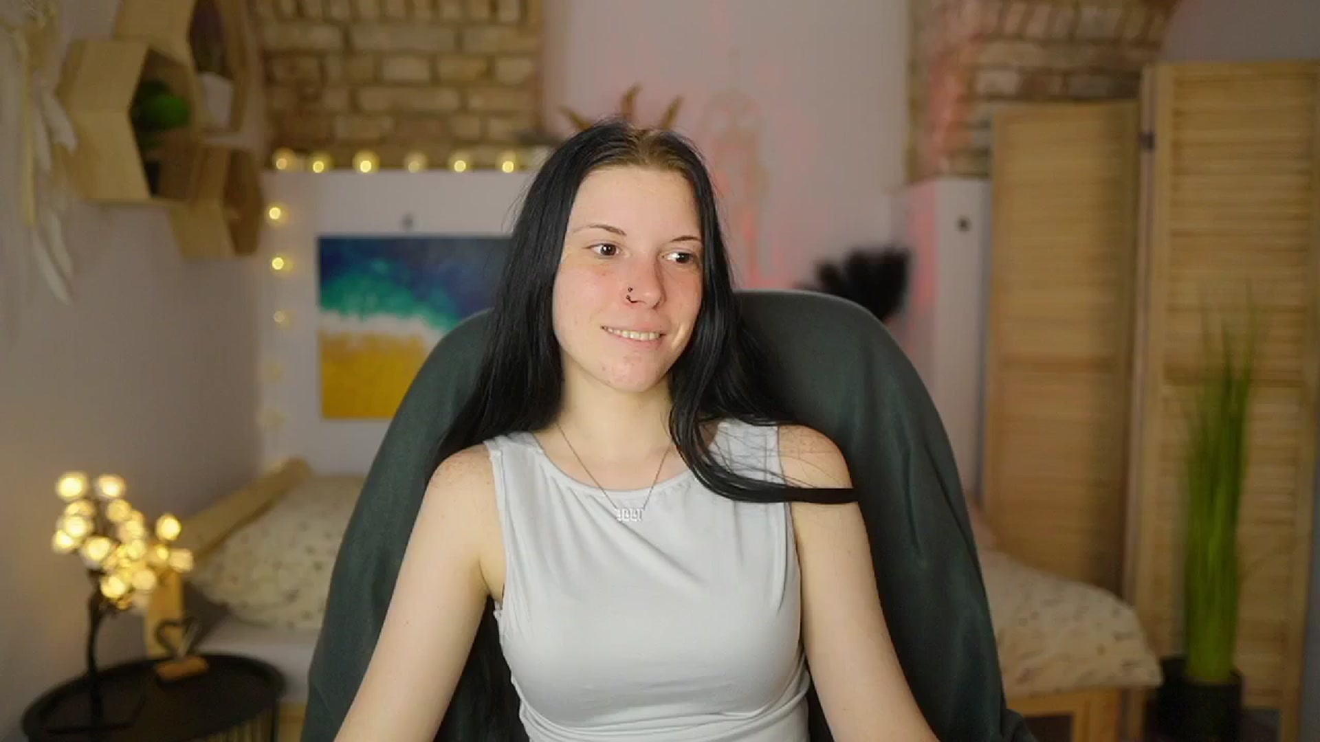 Gallery image thumbnail from April_Ollsen's myfreecams stream on, 04/29/2025, 12:46 image 5 of 20
