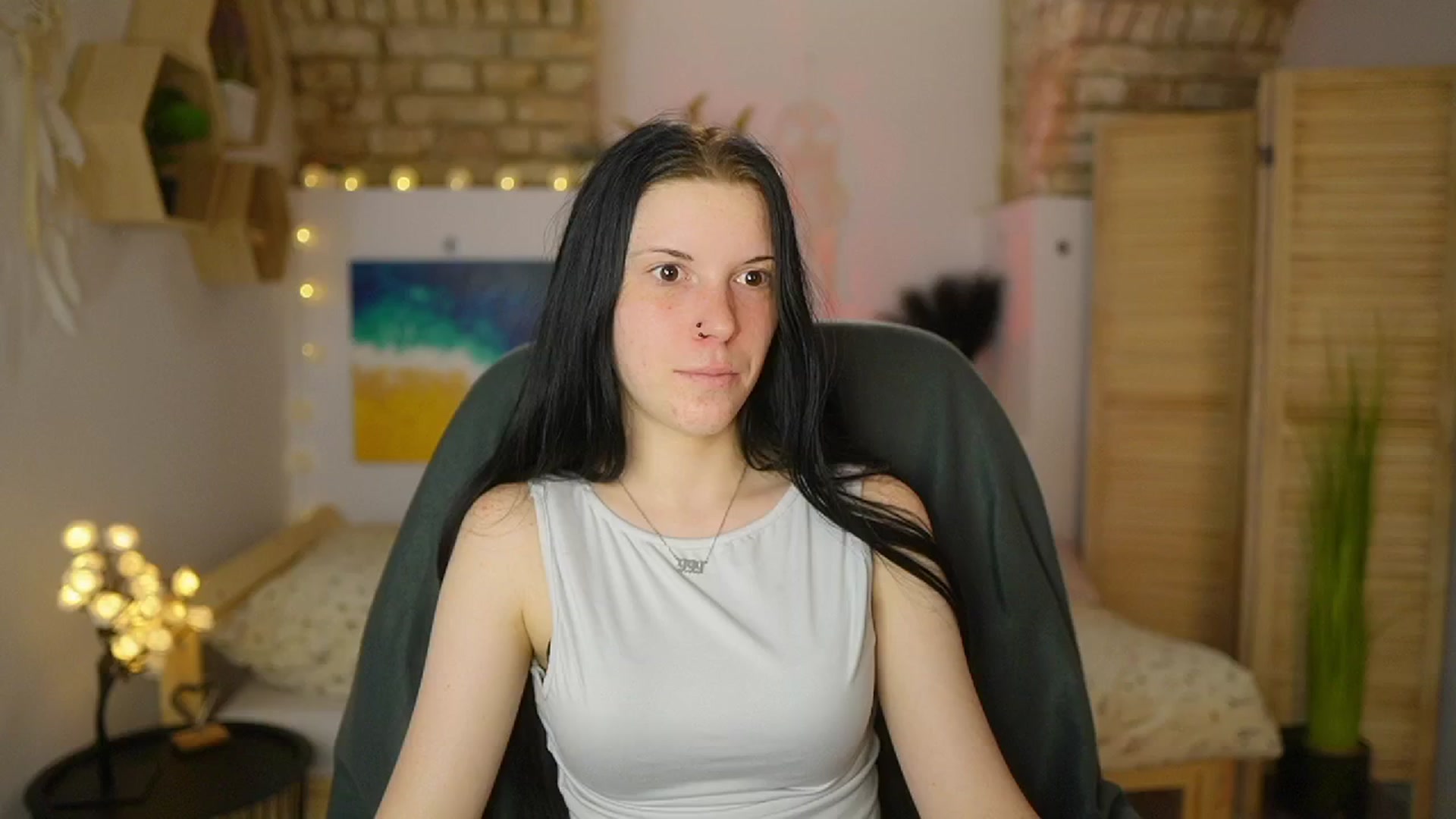 Gallery image thumbnail from April_Ollsen's myfreecams stream on, 04/29/2025, 12:46 image 17 of 20