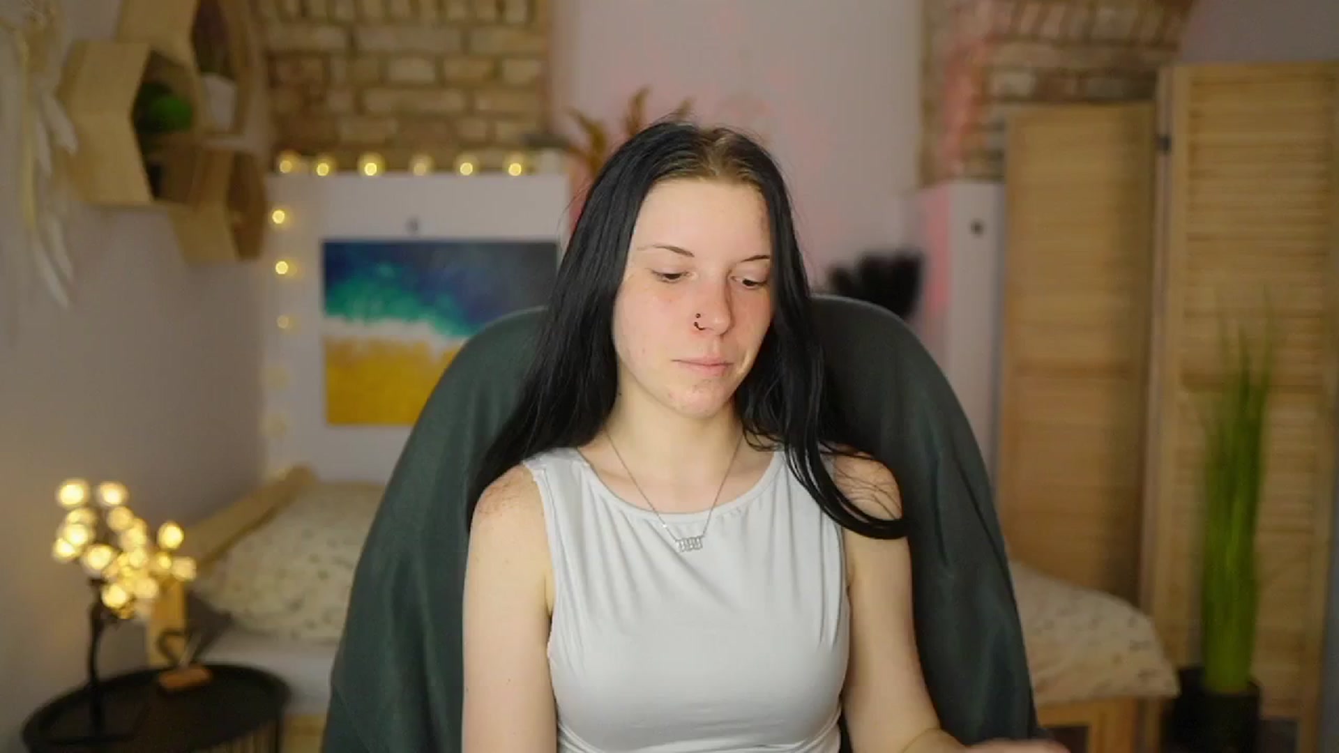 Gallery image thumbnail from April_Ollsen's myfreecams stream on, 04/29/2025, 12:46 image 1 of 20