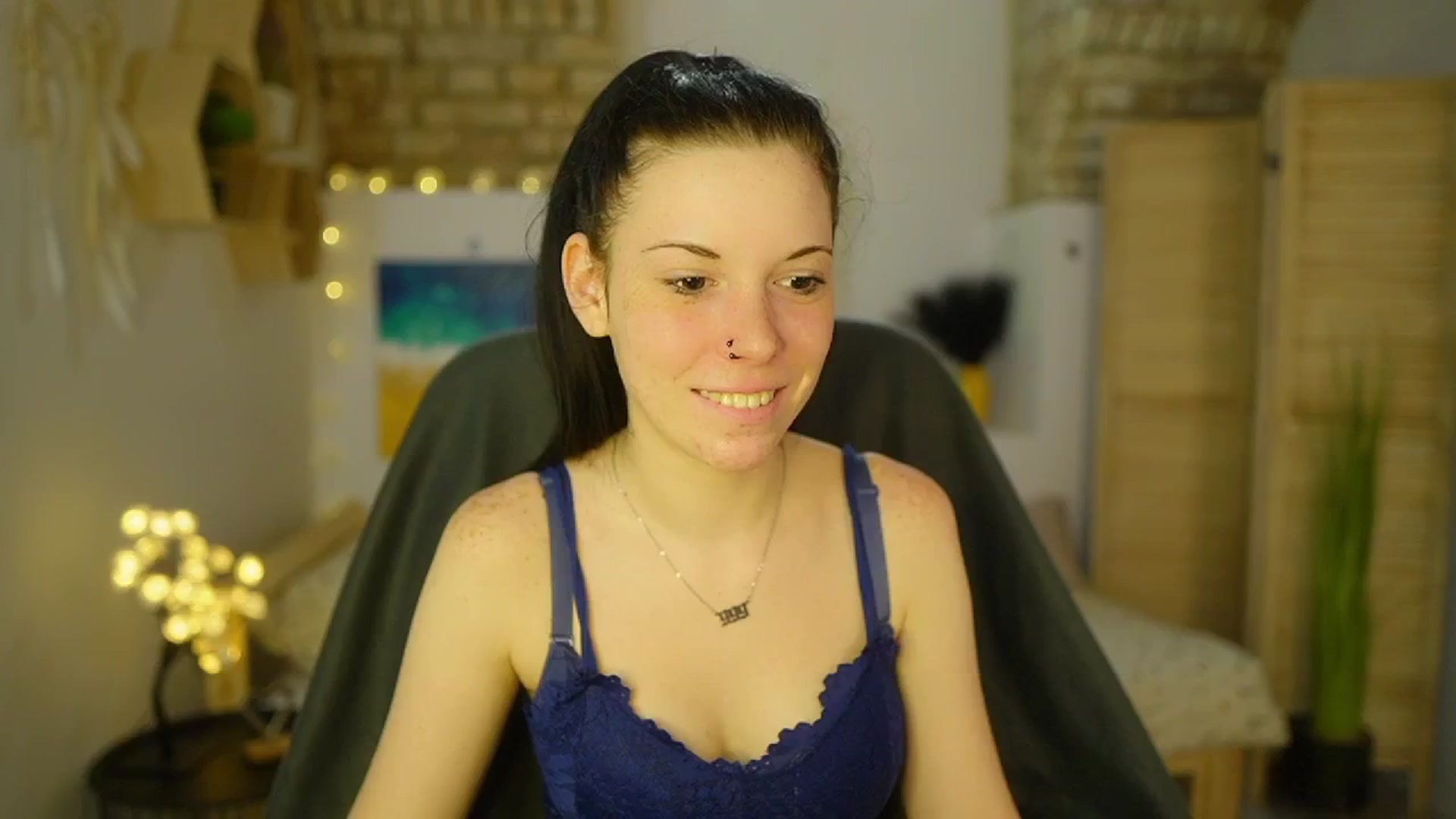 Gallery image thumbnail from April_Ollsen's myfreecams stream on, 05/02/2025, 13:09 image 15 of 20
