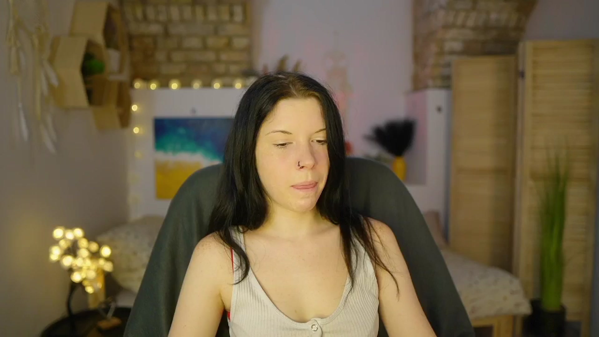 Gallery image thumbnail from April_Ollsen's myfreecams stream on, 05/04/2025, 08:25 image 8 of 20
