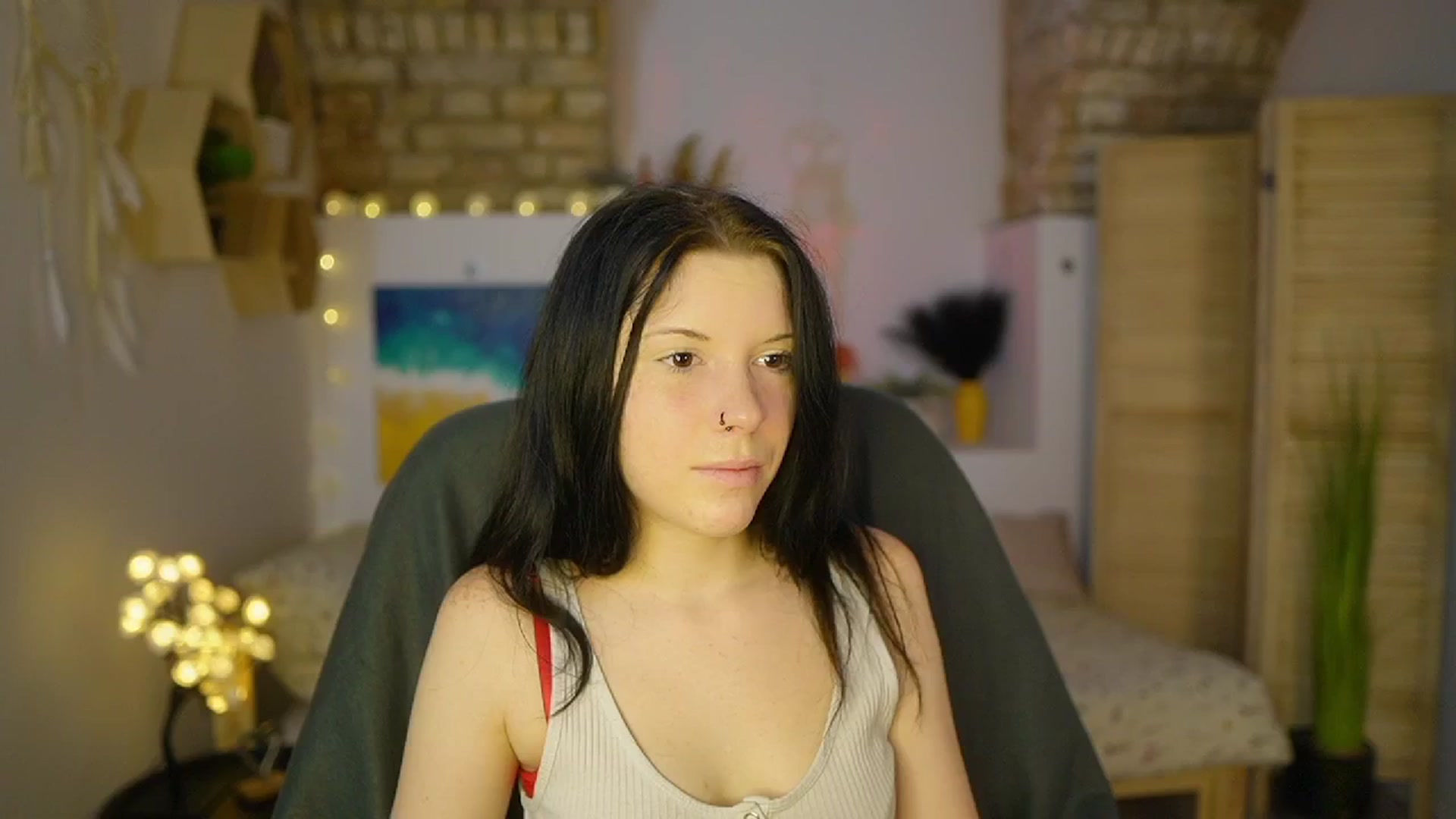 Gallery image thumbnail from April_Ollsen's myfreecams stream on, 05/04/2025, 08:25 image 12 of 20