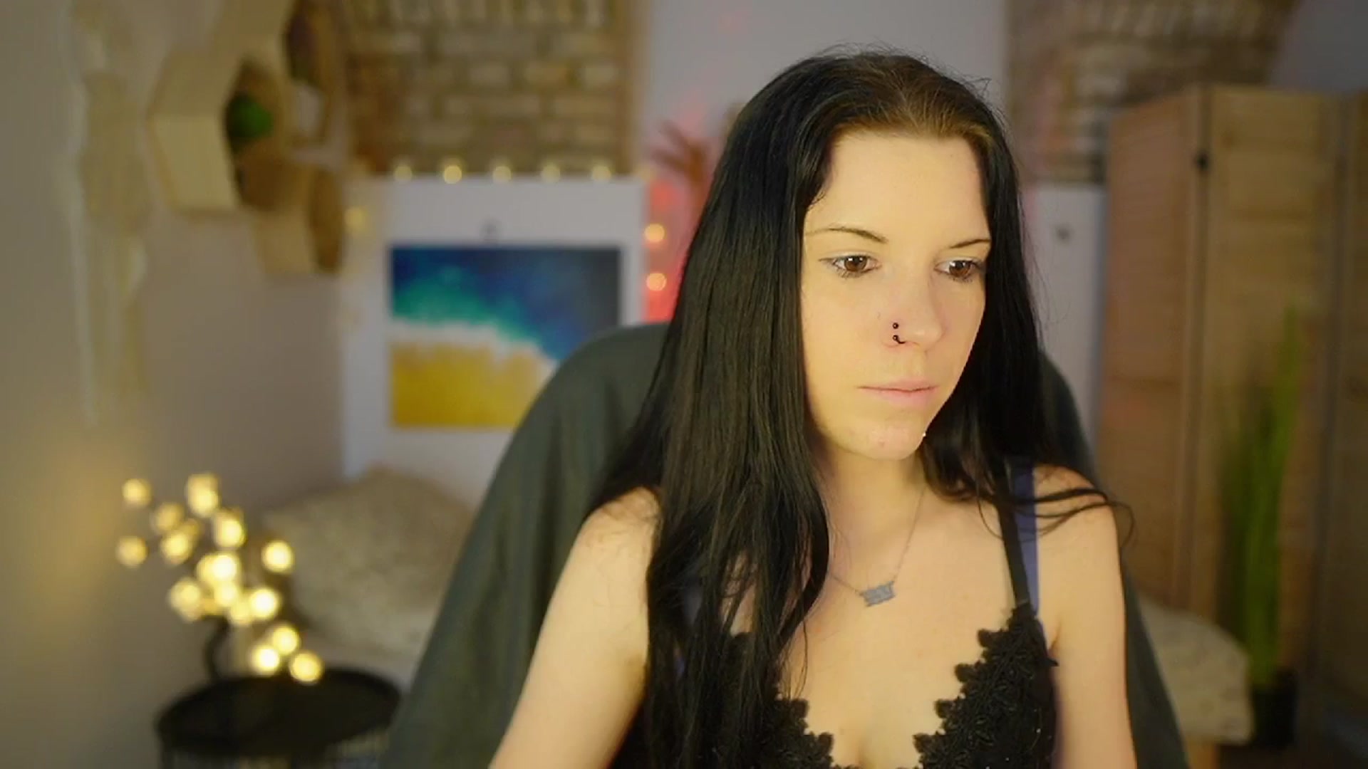 Gallery image thumbnail from April_Ollsen's myfreecams stream on, 05/07/2025, 15:39 image 11 of 20