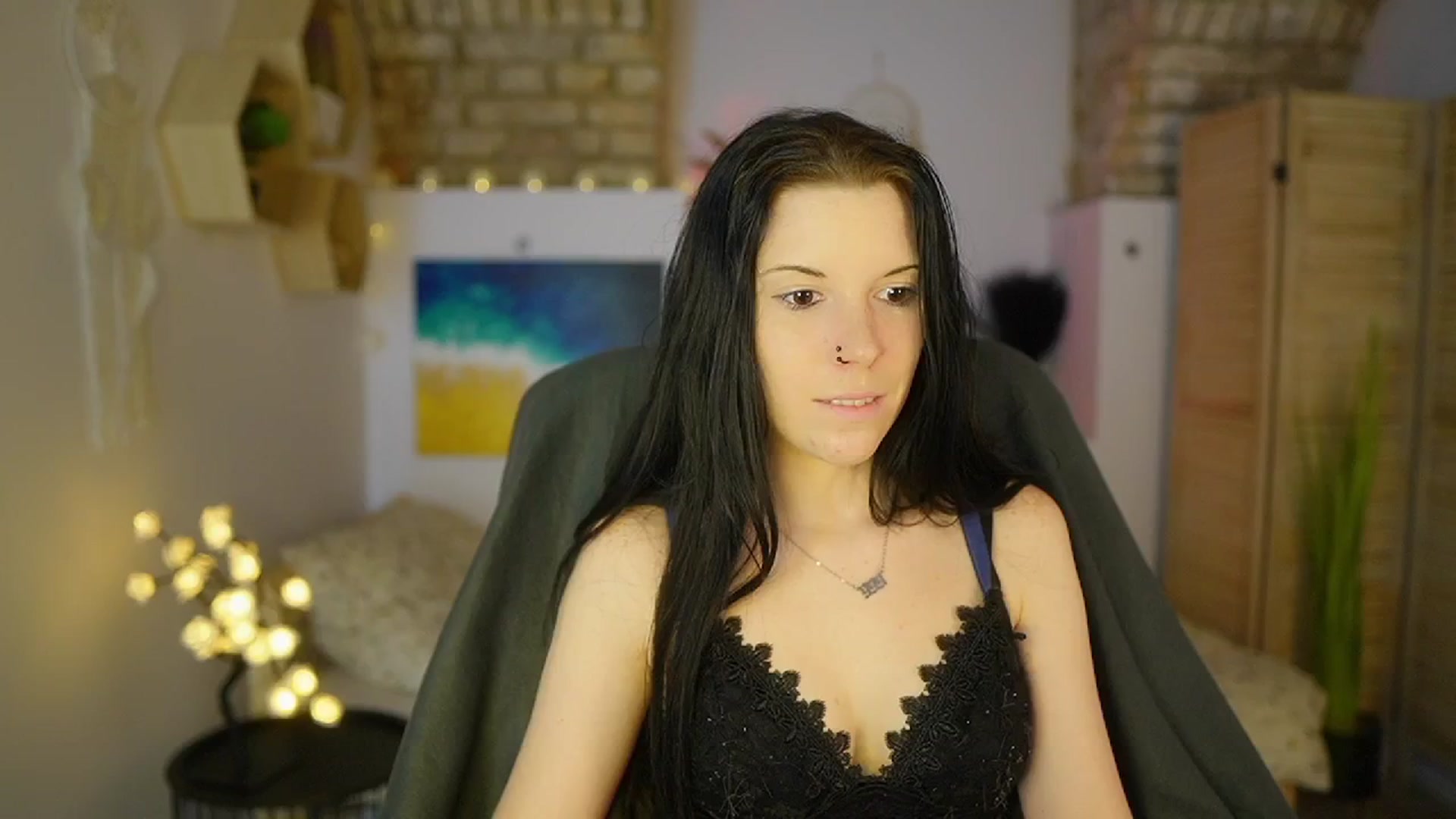 Gallery image thumbnail from April_Ollsen's myfreecams stream on, 05/07/2025, 18:06 image 1 of 20