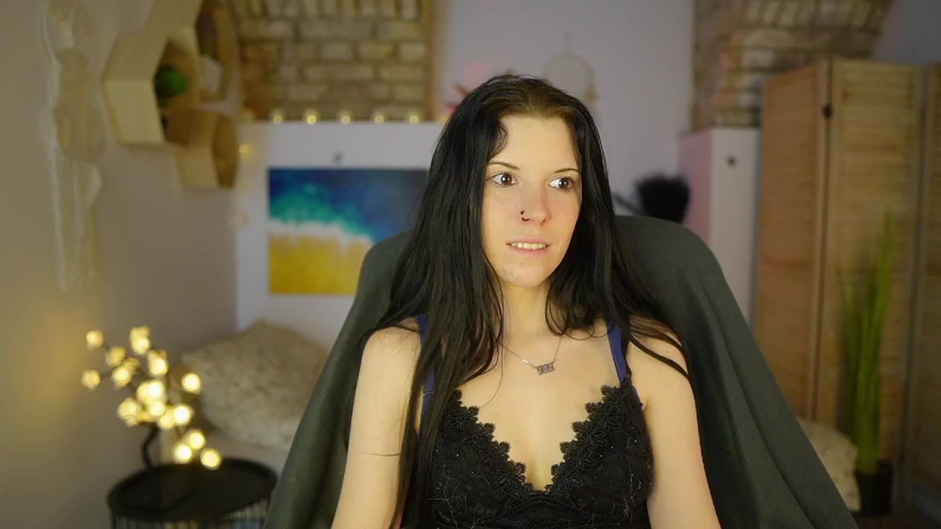 Gallery image thumbnail from April_Ollsen's myfreecams stream on, 05/07/2025, 18:06 image 5 of 20