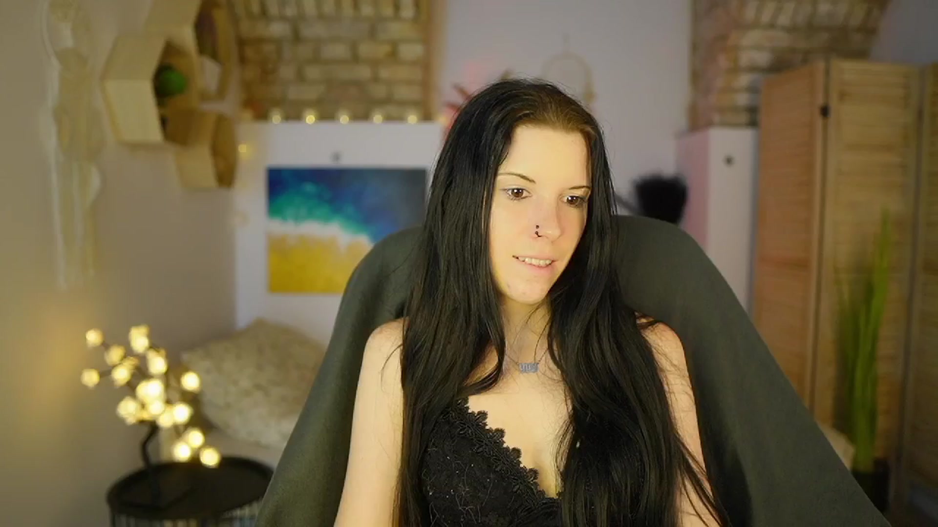 Gallery image thumbnail from April_Ollsen's myfreecams stream on, 05/07/2025, 18:06 image 19 of 20