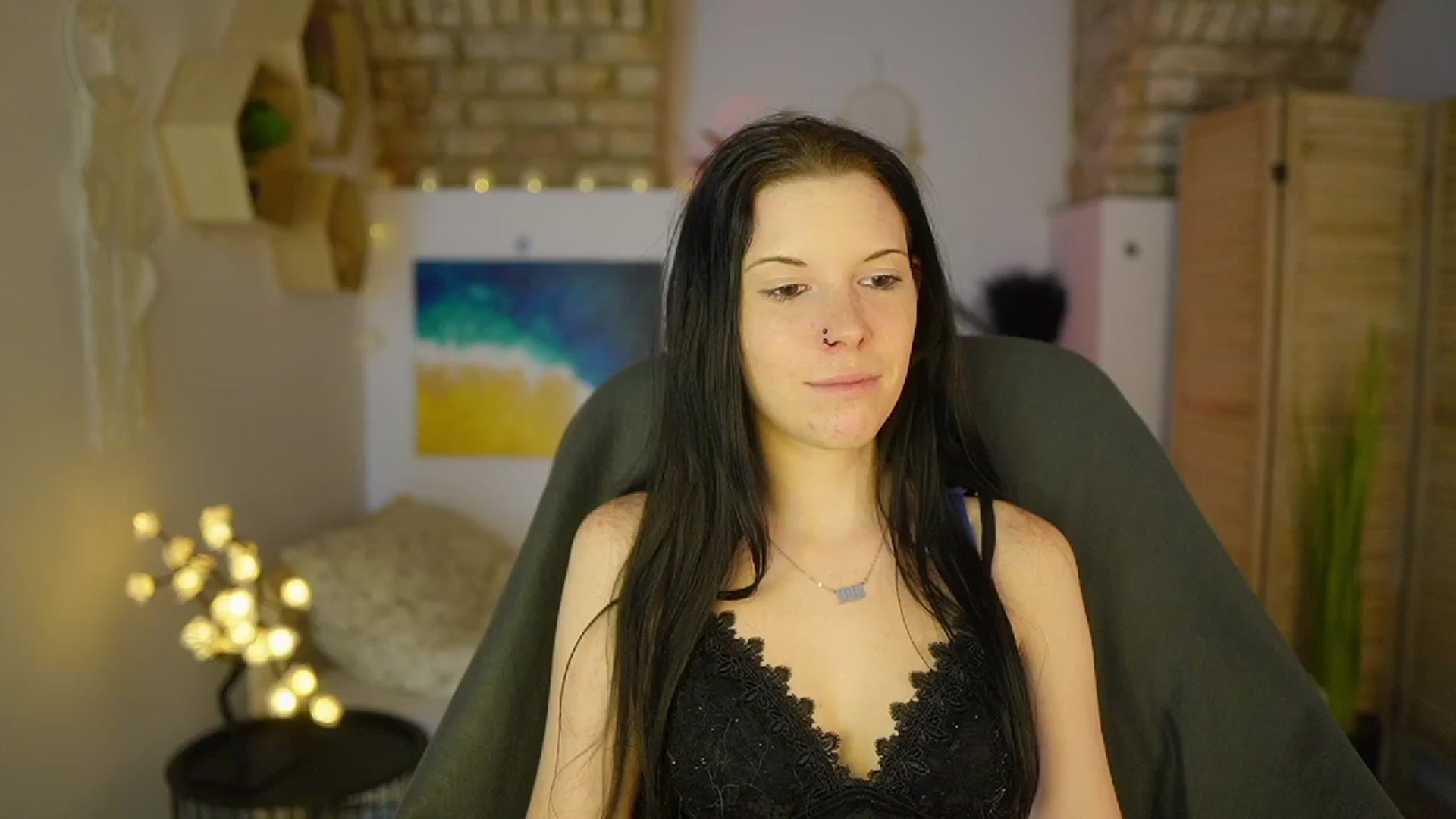Gallery image thumbnail from April_Ollsen's myfreecams stream on, 05/07/2025, 18:06 image 9 of 20