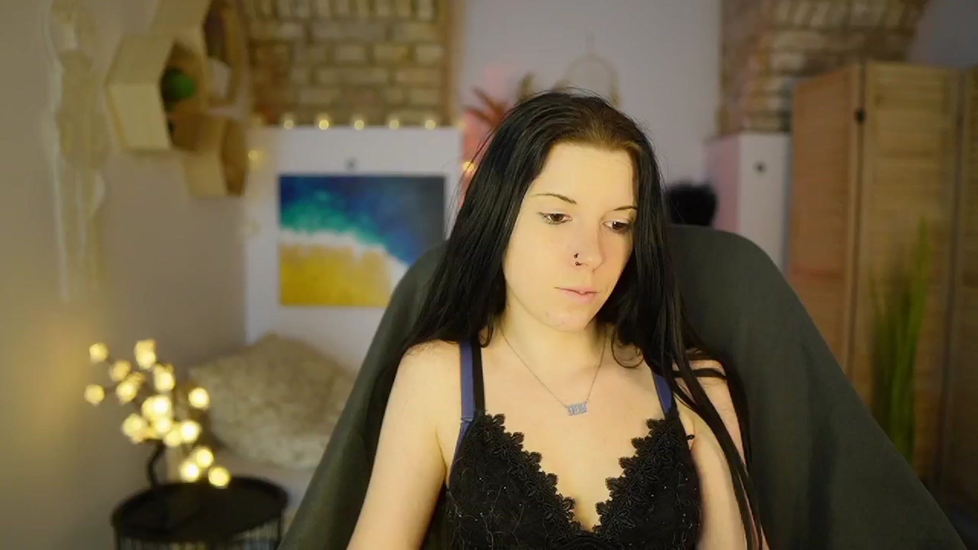 Gallery image thumbnail from April_Ollsen's myfreecams stream on, 05/07/2025, 18:06 image 6 of 20