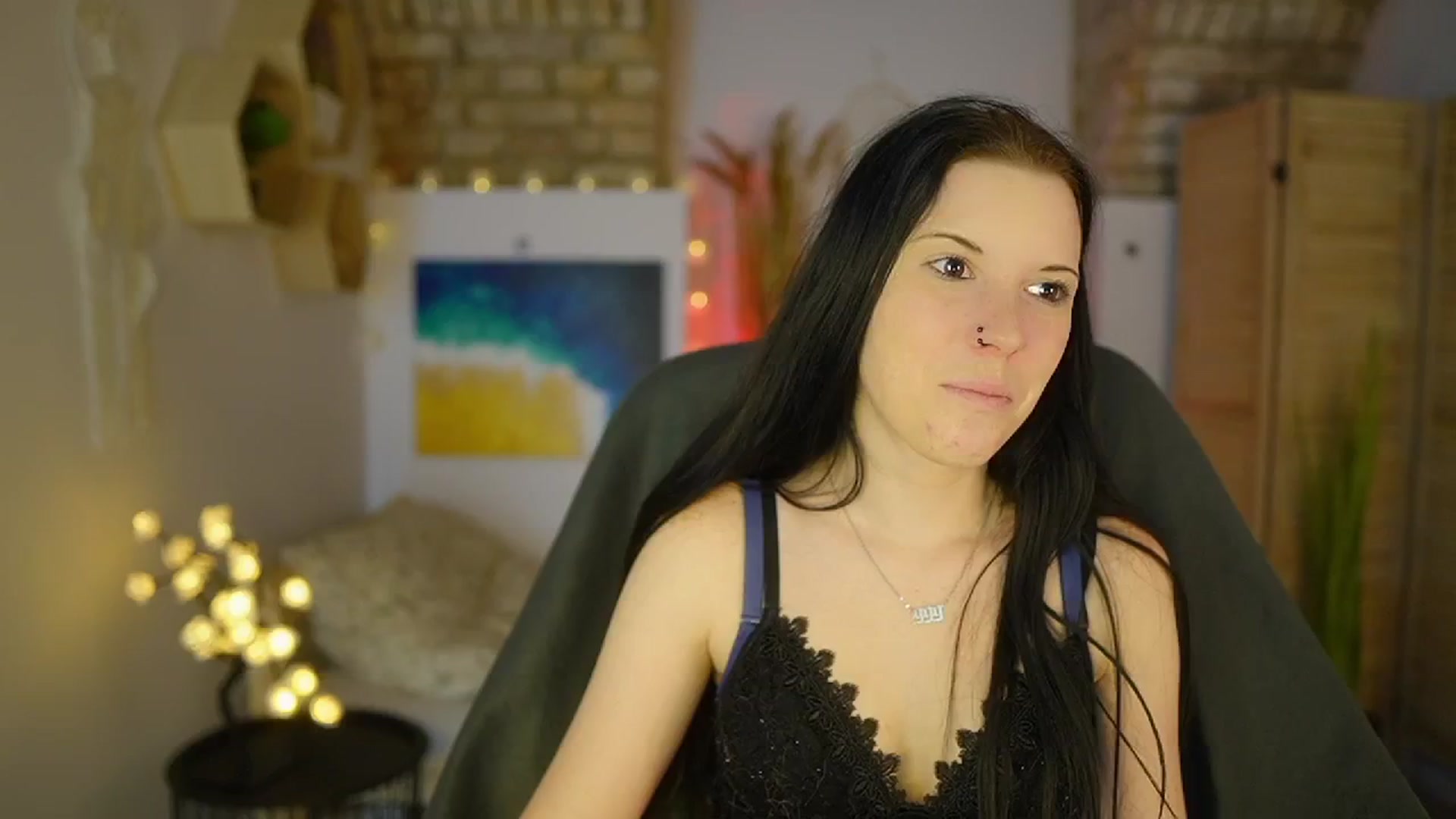 Gallery image thumbnail from April_Ollsen's myfreecams stream on, 05/07/2025, 18:06 image 12 of 20