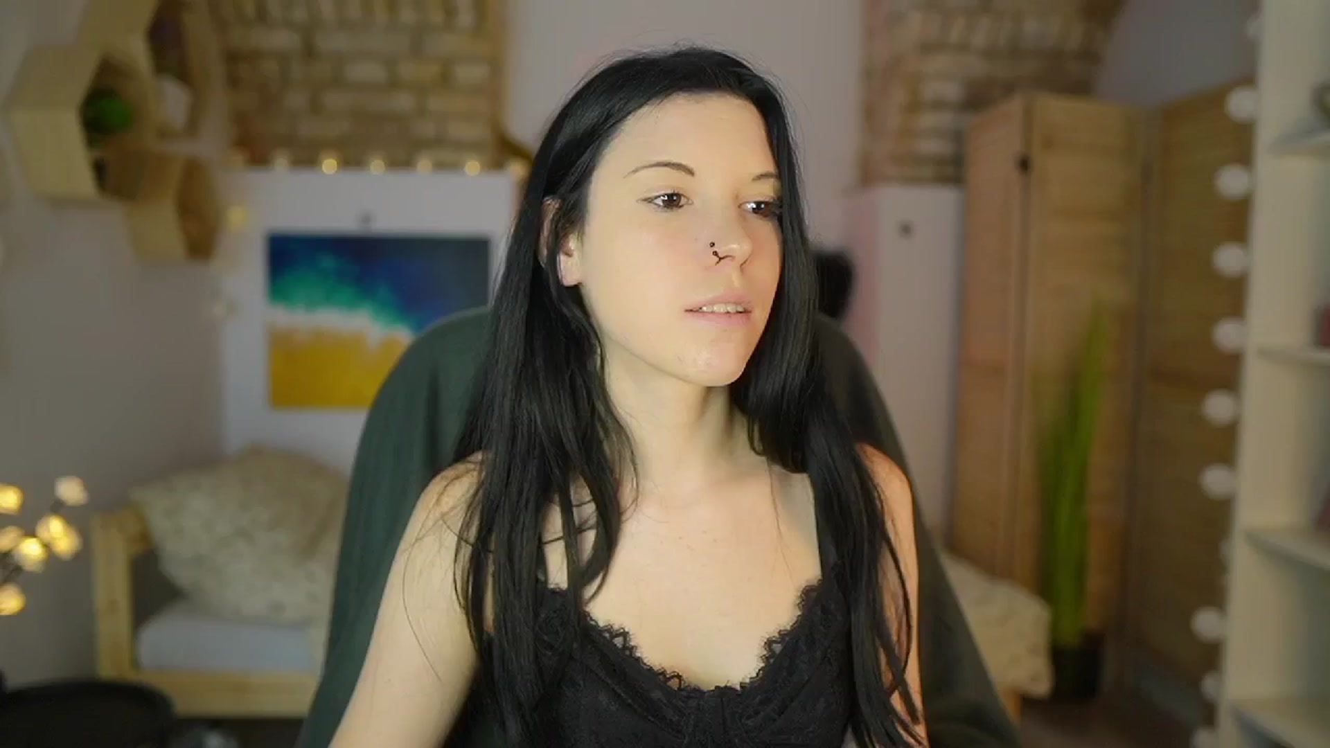 Gallery image thumbnail from April_Ollsen's myfreecams stream on, 05/10/2025, 11:21 image 16 of 20
