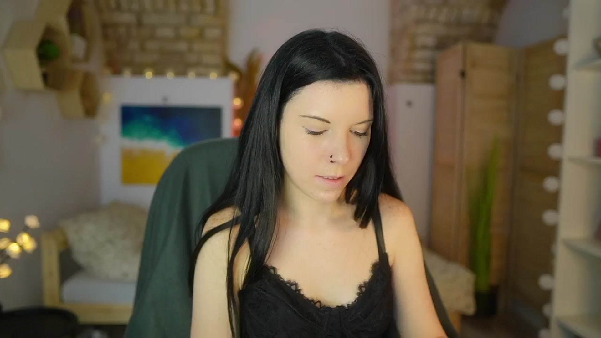 Gallery image thumbnail from April_Ollsen's myfreecams stream on, 05/10/2025, 11:21 image 6 of 20