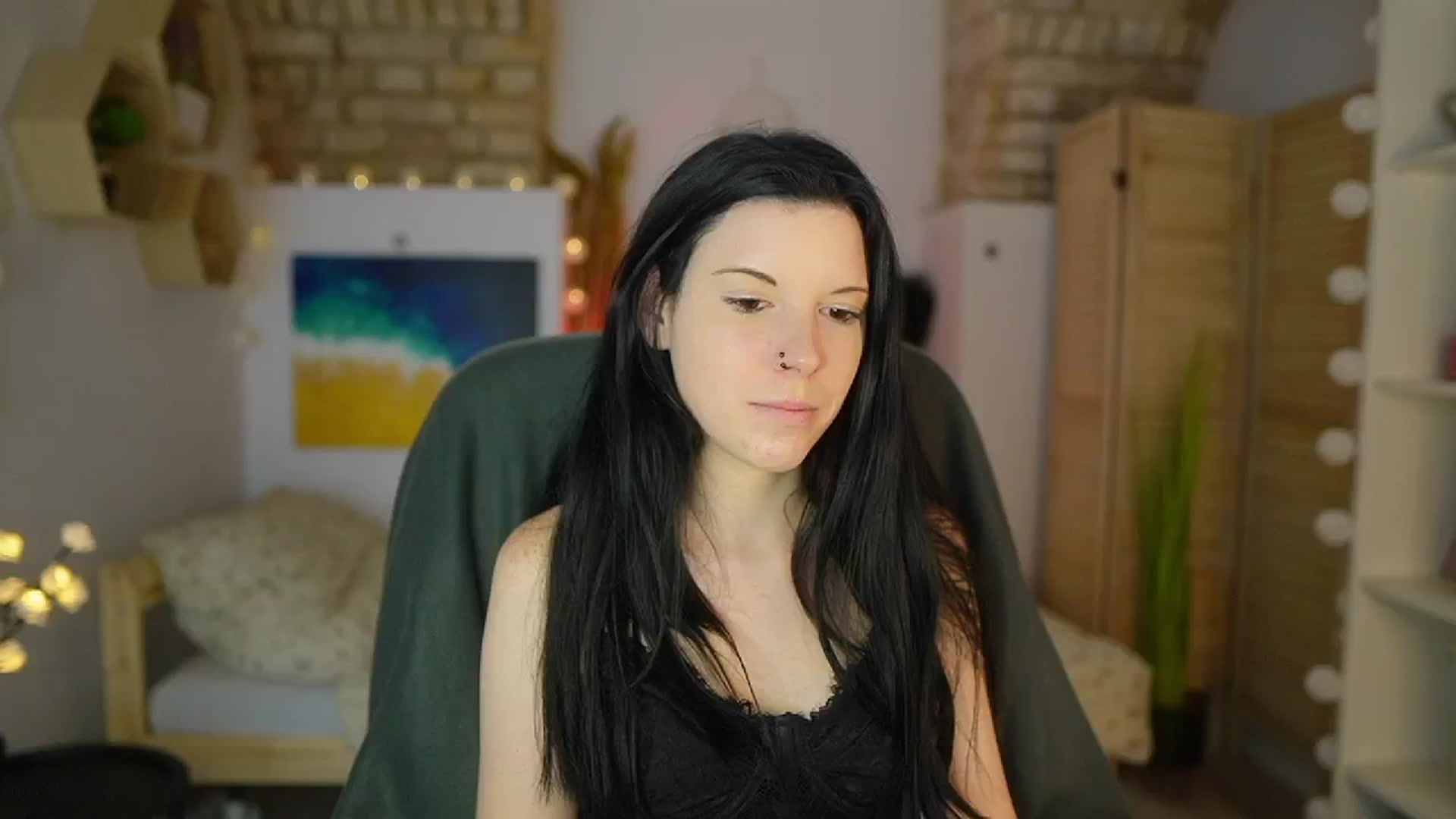 Gallery image thumbnail from April_Ollsen's myfreecams stream on, 05/10/2025, 12:17 image 18 of 20