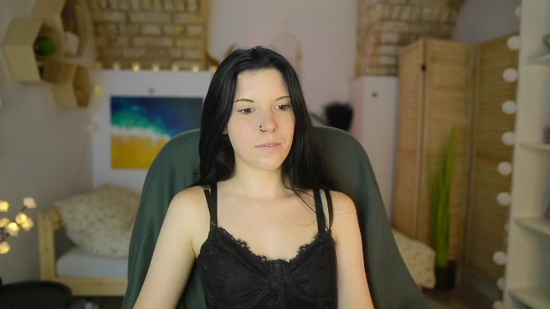 Gallery image thumbnail from April_Ollsen's myfreecams stream on, 05/10/2025, 13:08 image 15 of 20