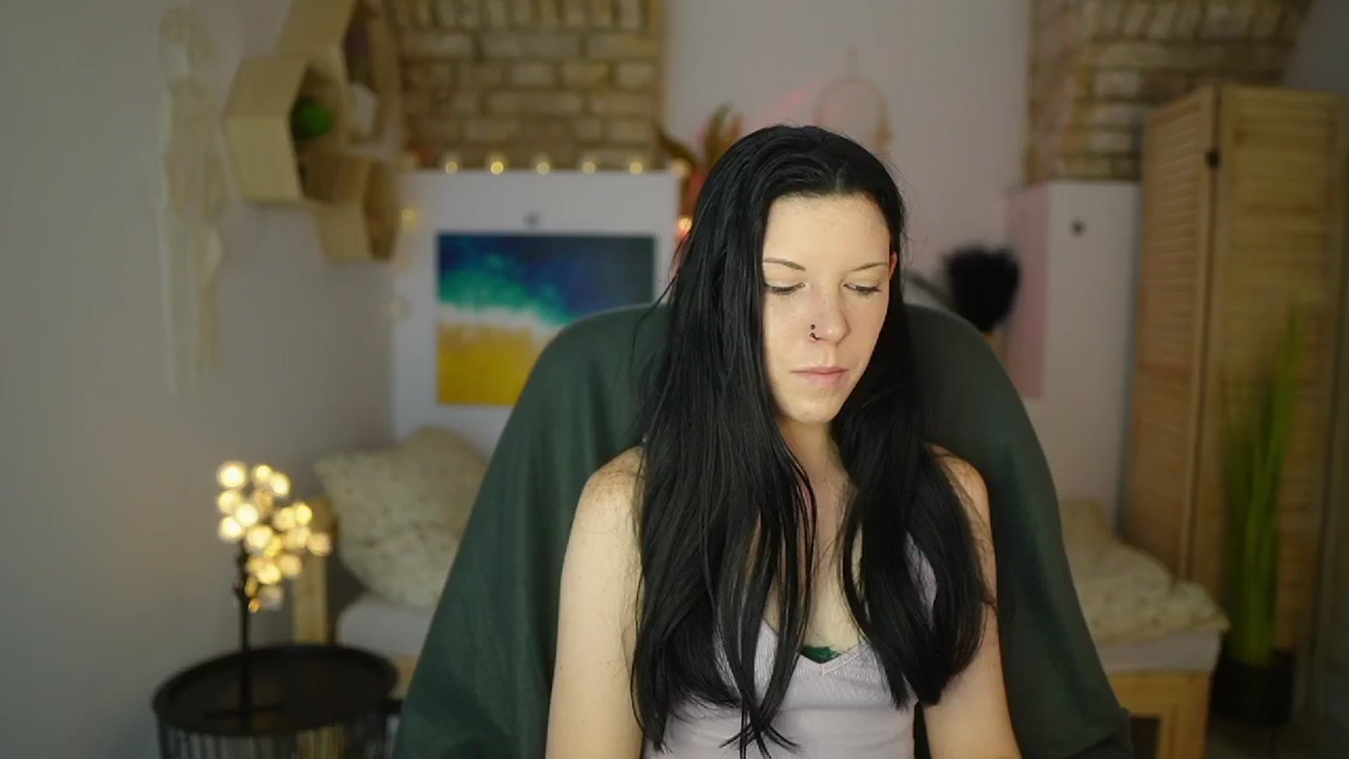 Gallery image thumbnail from April_Ollsen's myfreecams stream on, 05/13/2025, 13:01 image 1 of 20