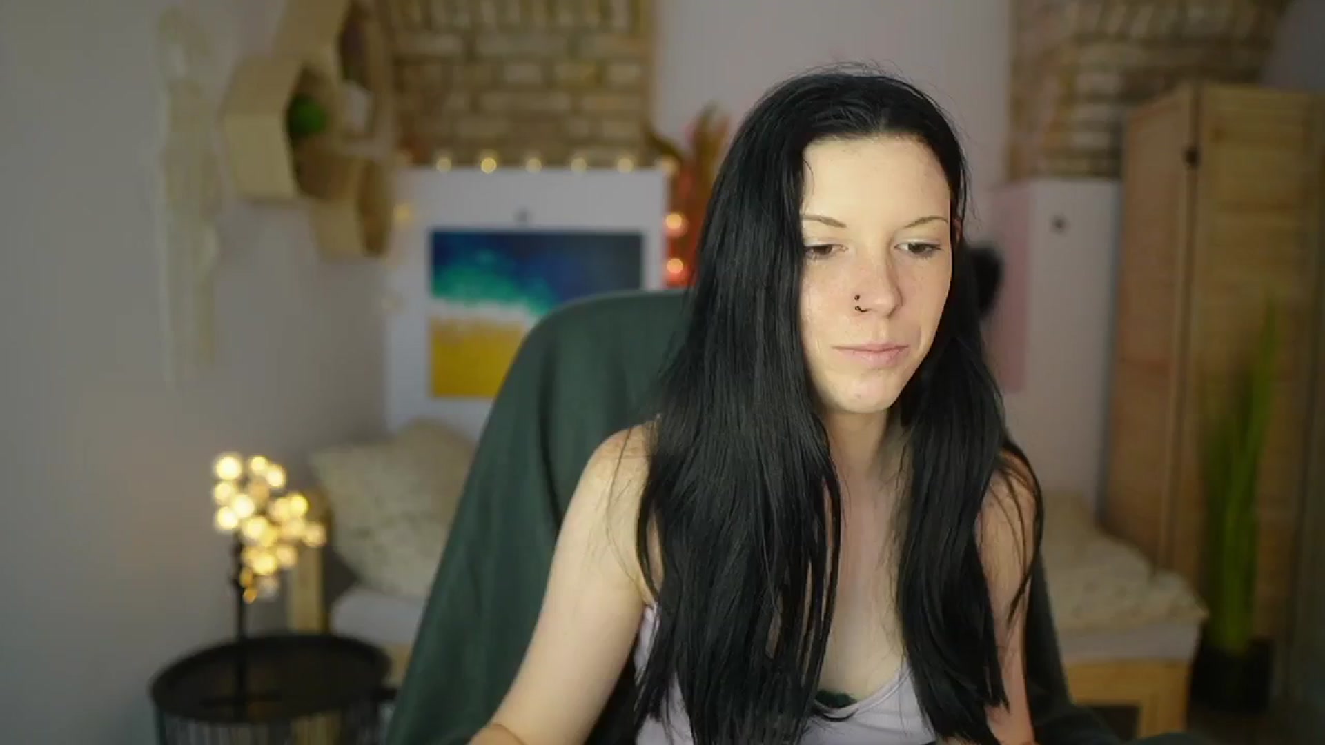 Gallery image thumbnail from April_Ollsen's myfreecams stream on, 05/13/2025, 13:01 image 16 of 20