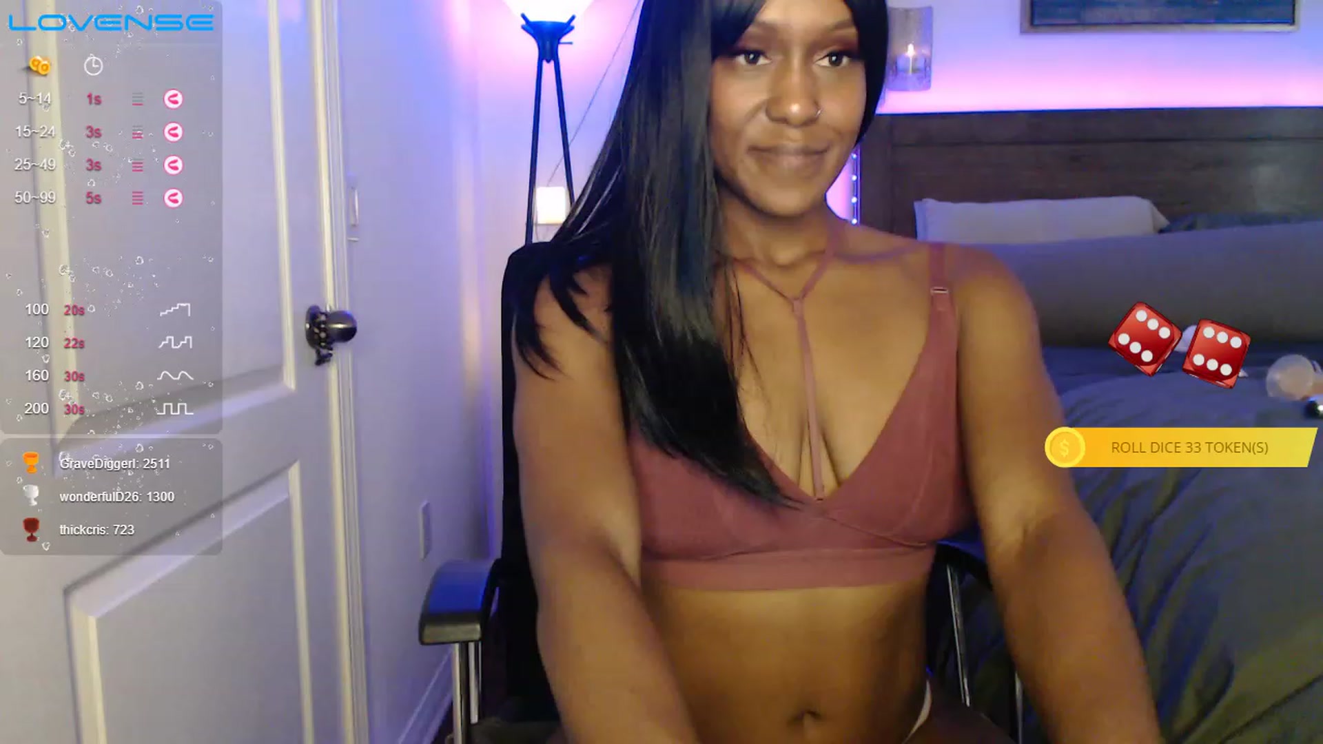 Gallery image thumbnail from April_Reign22's myfreecams stream on, 11/30/2022, 22:14 image 2 of 20