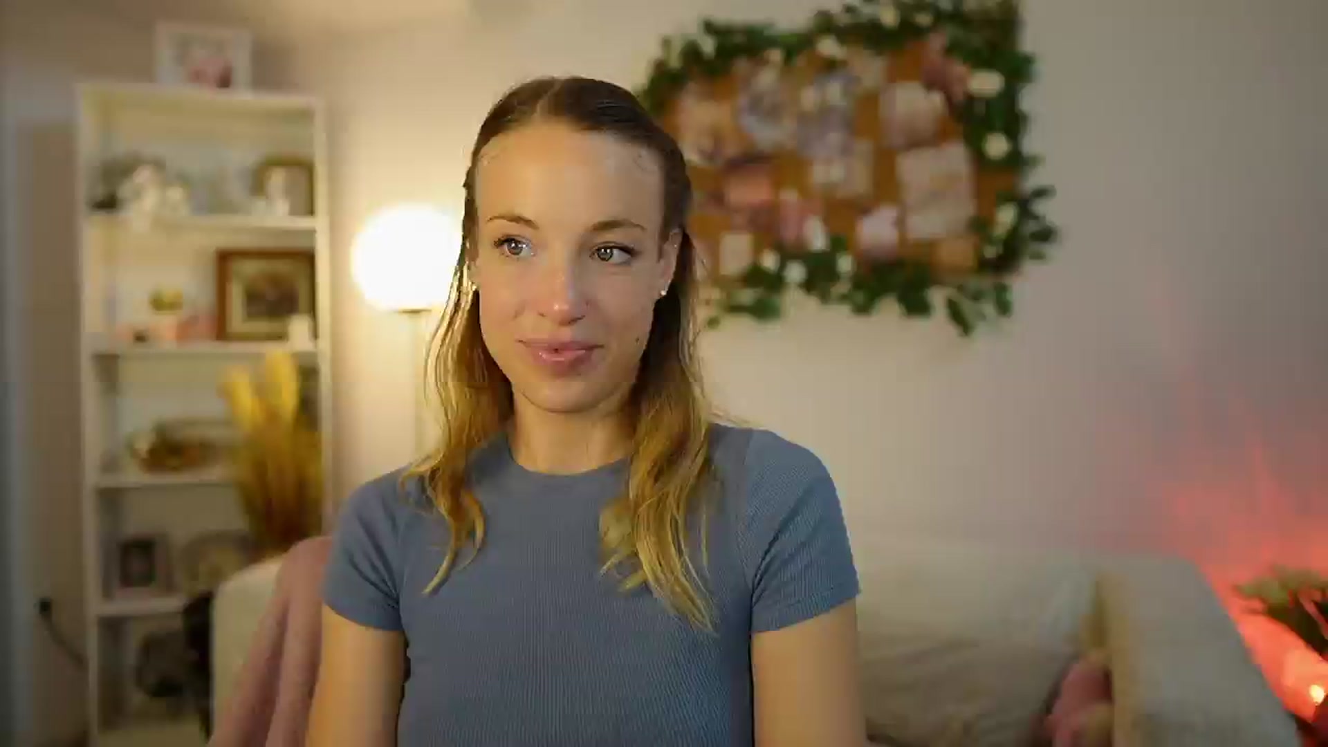 Gallery image thumbnail from April_Rose_'s myfreecams stream on, 05/31/2025, 08:59 image 5 of 20