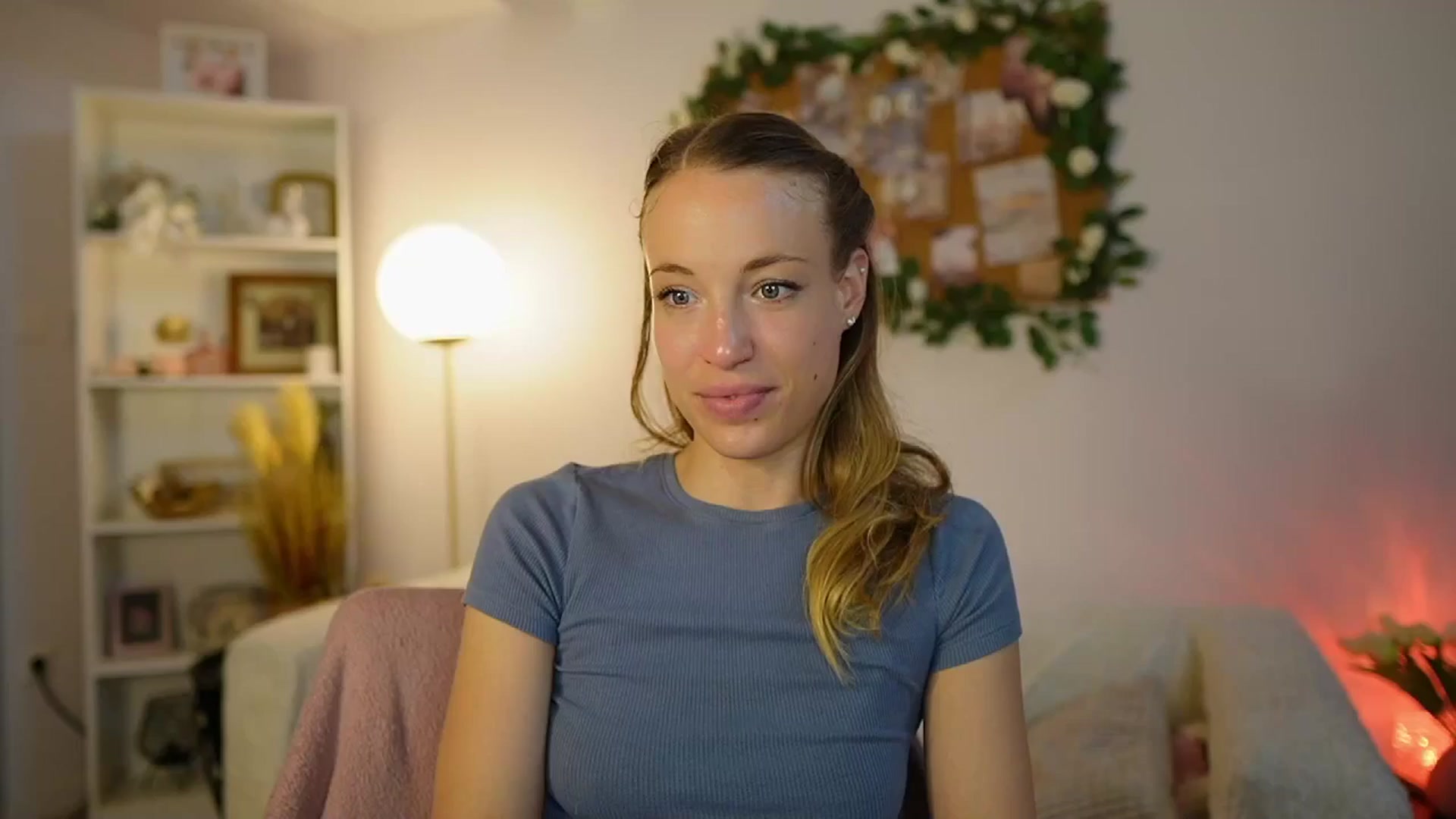 Gallery image thumbnail from April_Rose_'s myfreecams stream on, 05/31/2025, 08:59 image 20 of 20