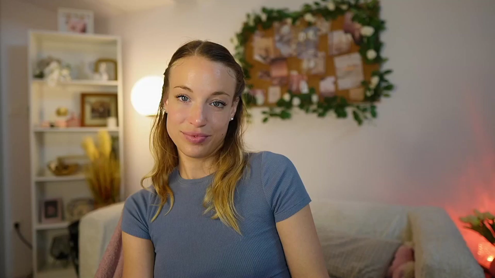 Gallery image thumbnail from April_Rose_'s myfreecams stream on, 05/31/2025, 08:59 image 9 of 20