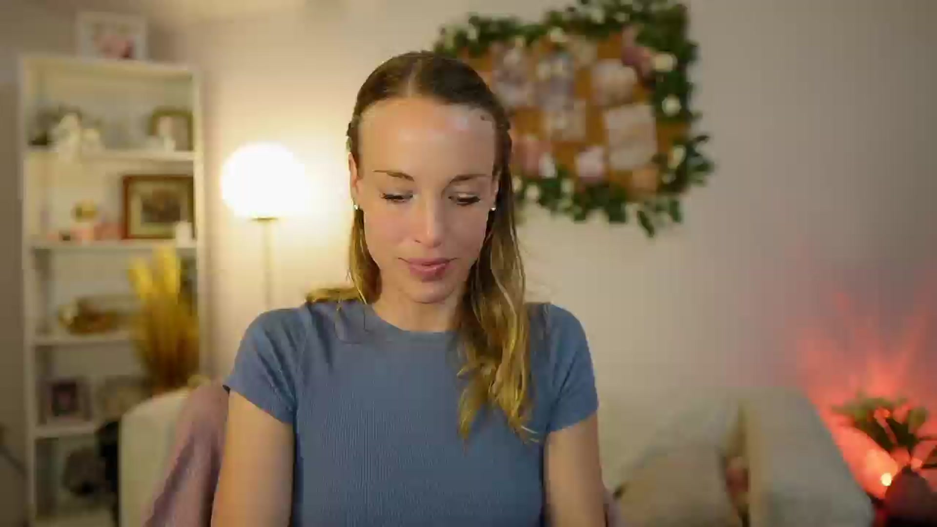 Gallery image thumbnail from April_Rose_'s myfreecams stream on, 05/31/2025, 11:42 image 5 of 20