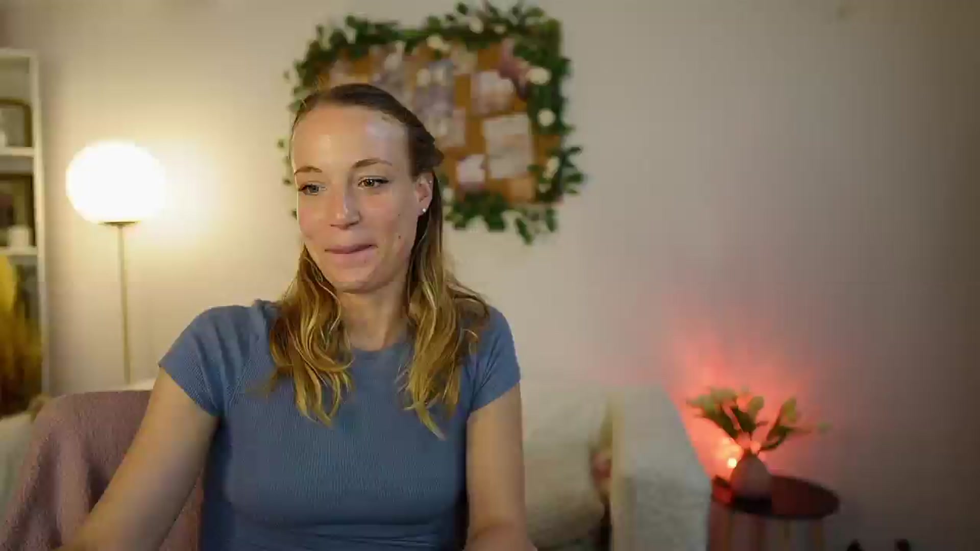 Gallery image thumbnail from April_Rose_'s myfreecams stream on, 05/31/2025, 11:42 image 20 of 20