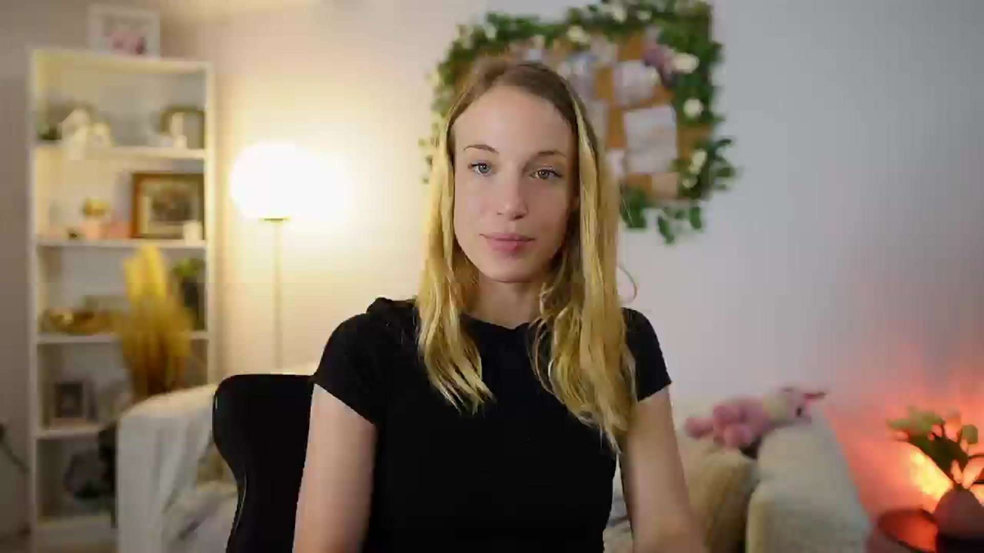 Gallery image thumbnail from April_Rose_'s myfreecams stream on, 06/04/2025, 10:47 image 20 of 20