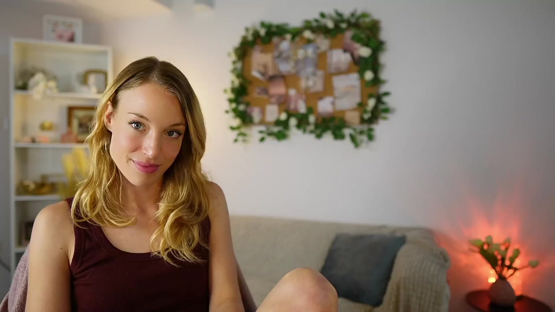 Gallery image thumbnail from April_Rose_'s myfreecams stream on, 06/10/2025, 09:43 image 13 of 20
