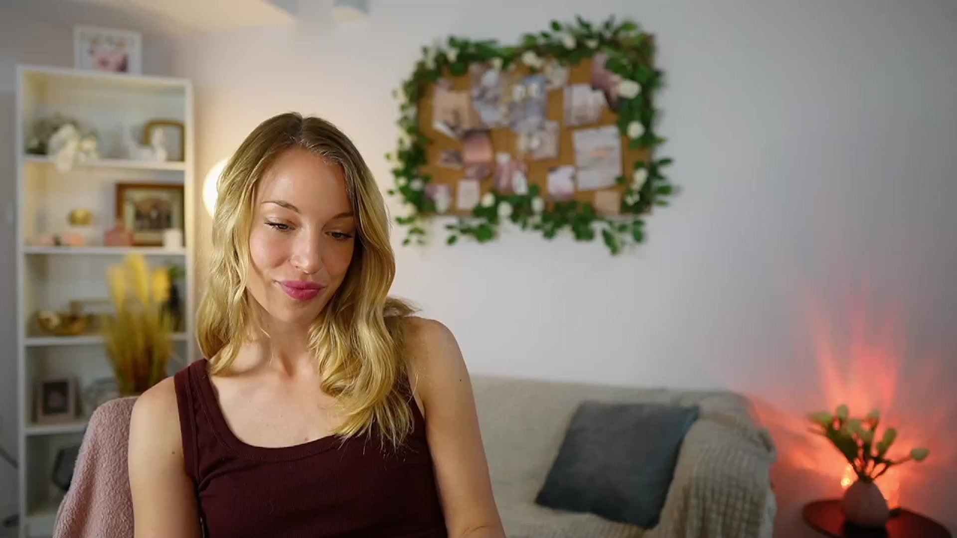 Gallery image thumbnail from April_Rose_'s myfreecams stream on, 06/10/2025, 09:43 image 3 of 20