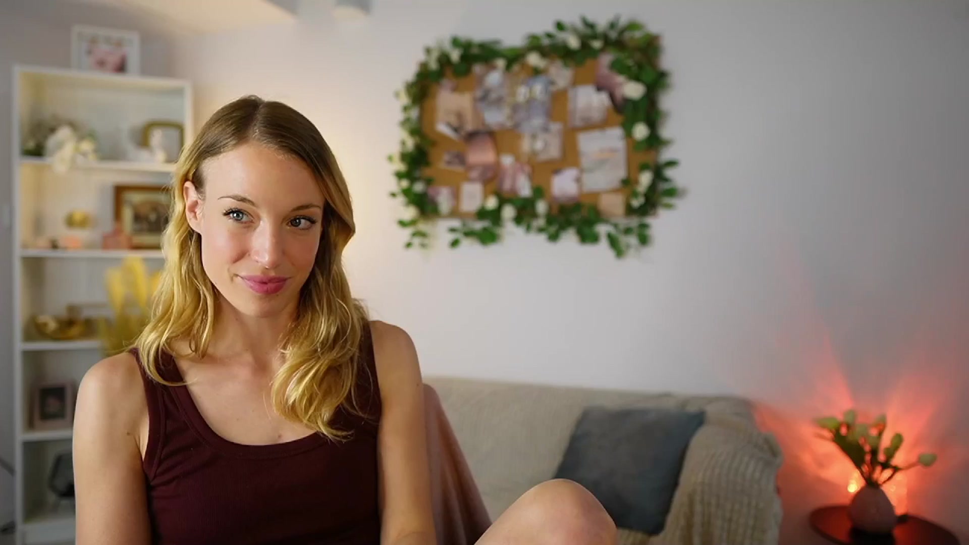 Gallery image thumbnail from April_Rose_'s myfreecams stream on, 06/10/2025, 09:43 image 18 of 20
